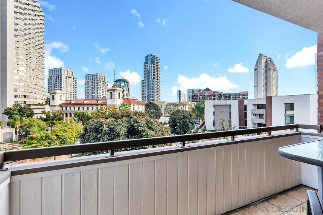 https://cdn.realtyfeed.com/cdn/127/260008823/796b001aa9455b3f176d9d01bd9df902.webp