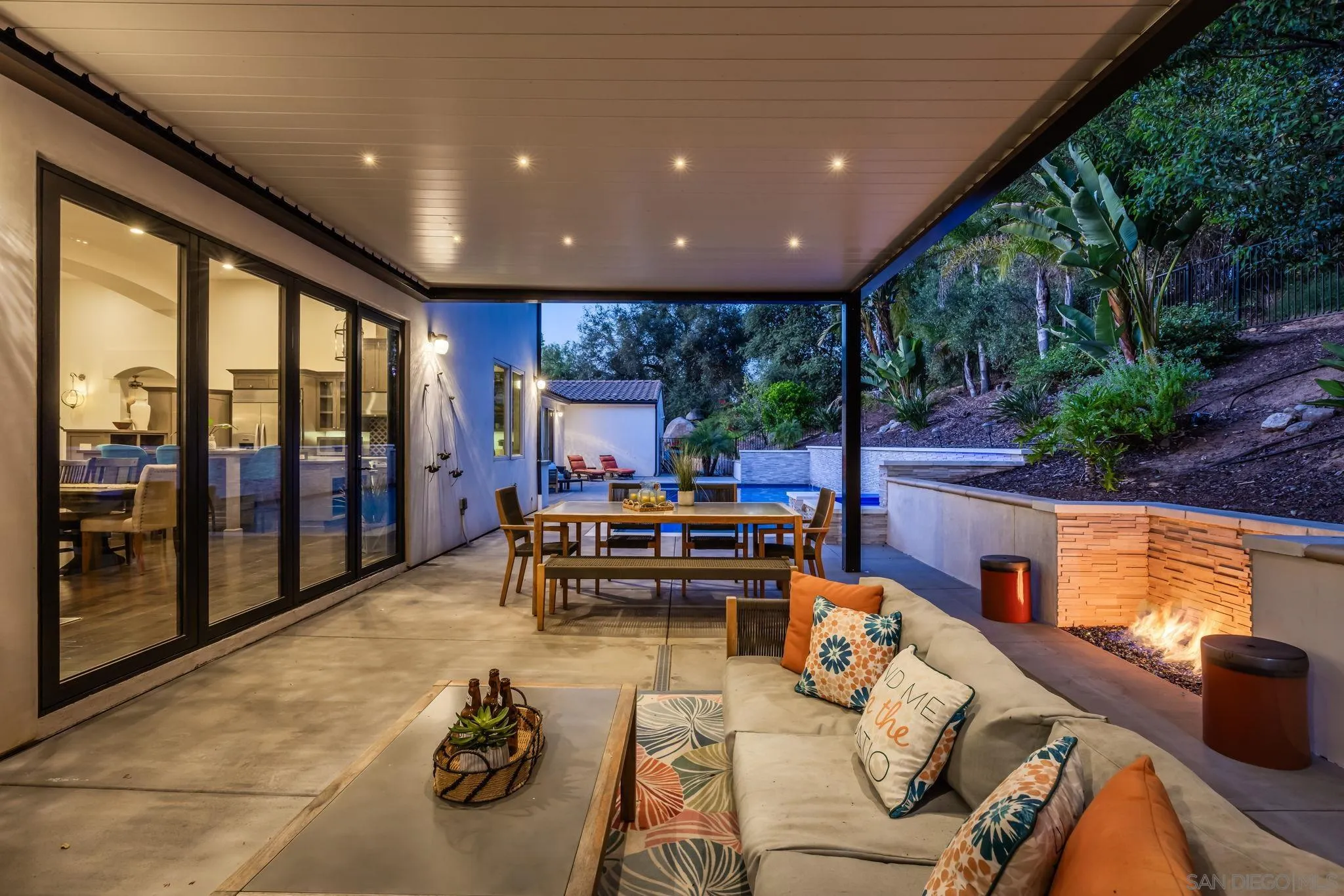 https://cdn.realtyfeed.com/cdn/127/260008825/7b91a45002f28c5df494121eb2537ff1.webp