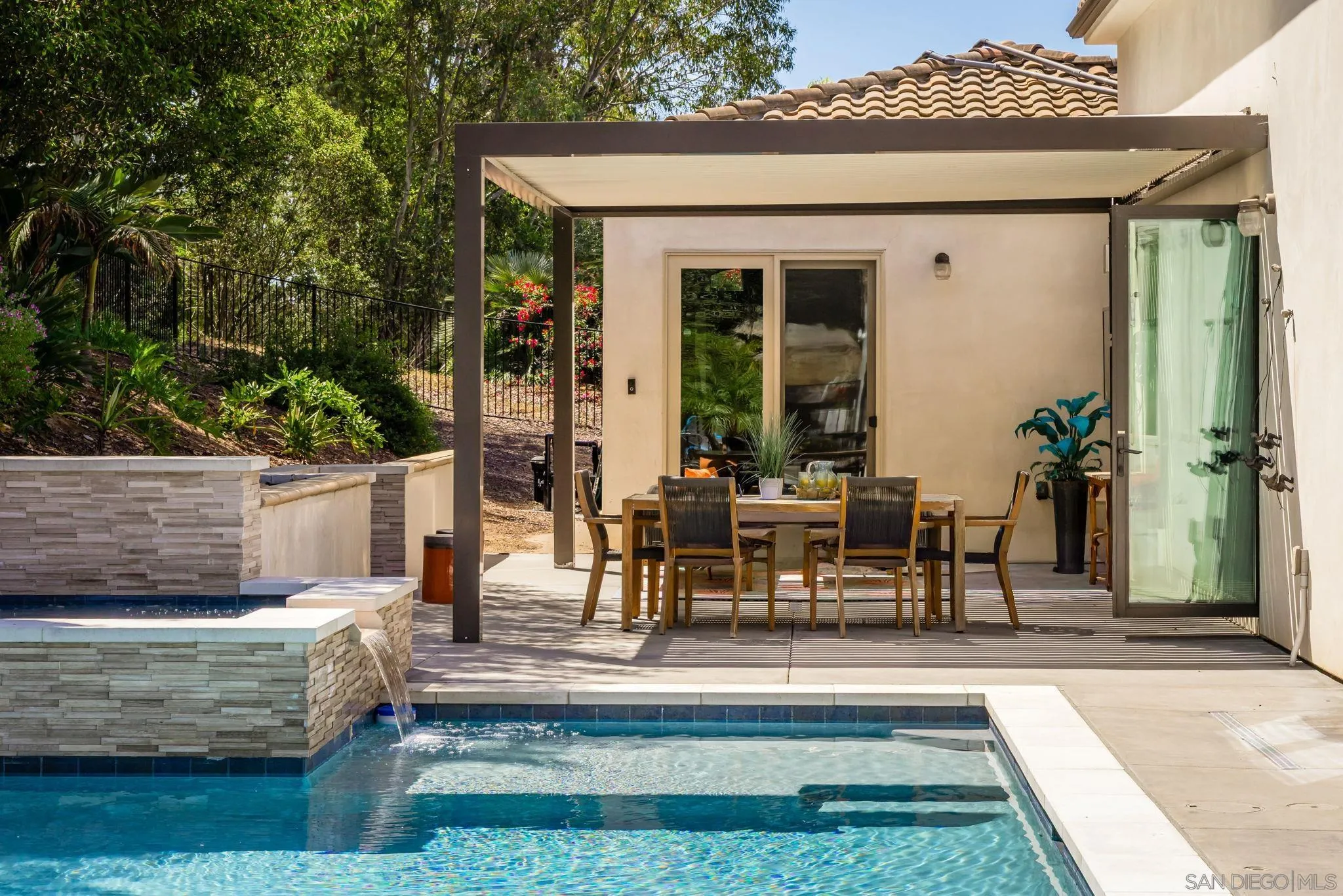 https://cdn.realtyfeed.com/cdn/127/260008825/7e91440dca1d7e2342327b3e919f45d5.webp