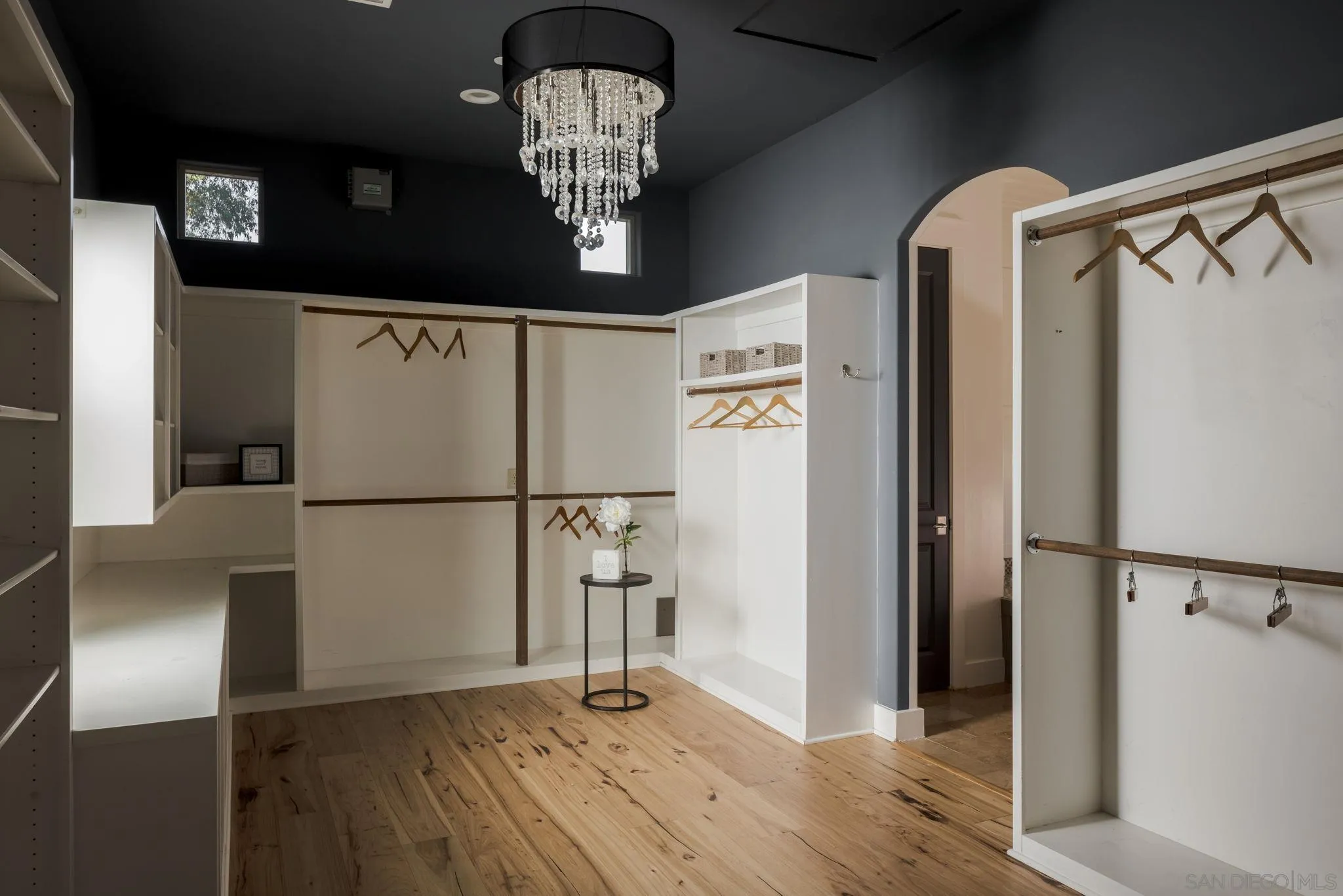 https://cdn.realtyfeed.com/cdn/127/260008825/8c38ef8252ec77f0297c1e4397ceeaab.webp