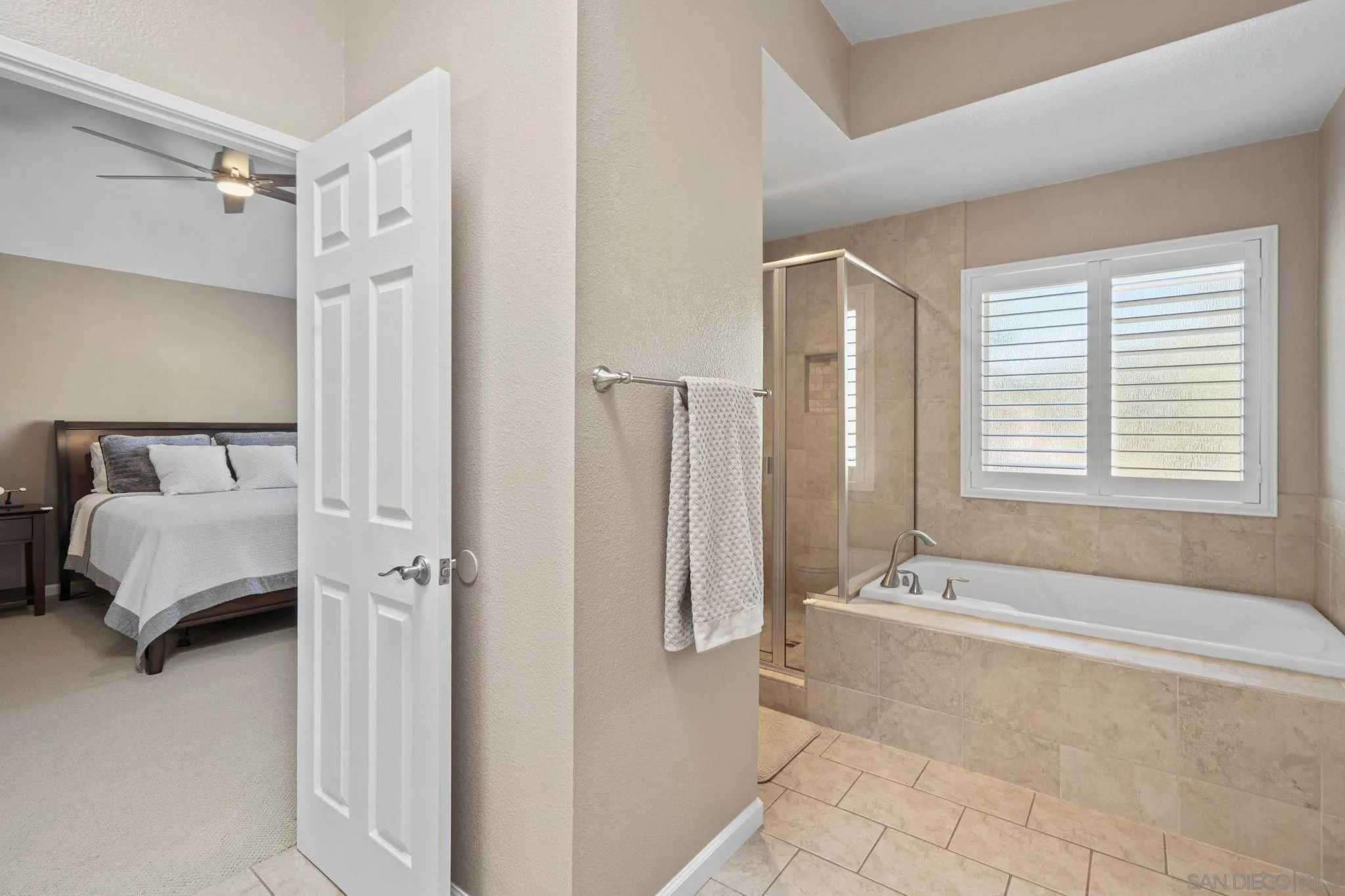https://cdn.realtyfeed.com/cdn/127/260008829/19810023cc3635582a33f4780db0b5e1.webp