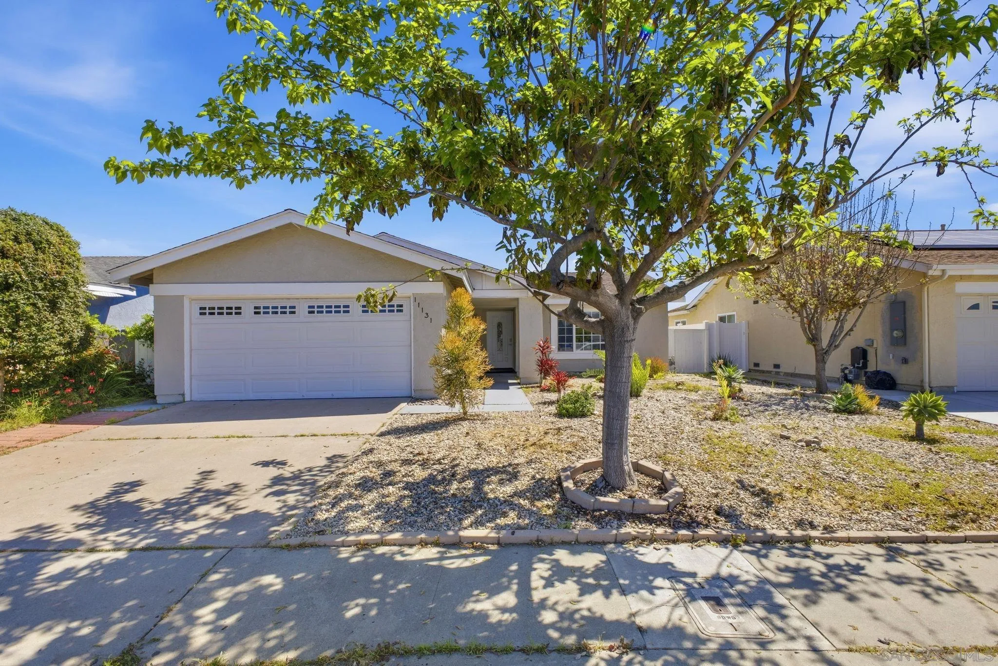 https://cdn.realtyfeed.com/cdn/127/260008830/2d60afaff1ae94ae9250aee0633493db.webp