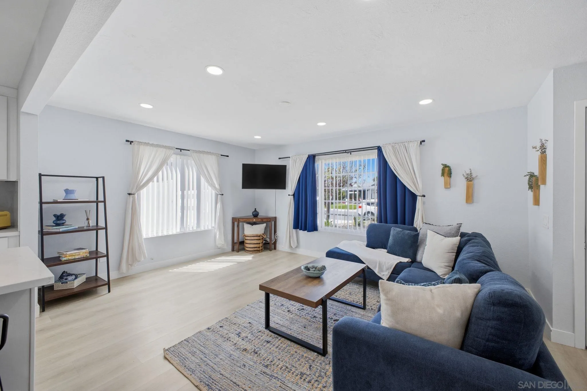 https://cdn.realtyfeed.com/cdn/127/260008830/36df554c82d4661f20eccd06218f3ed8.webp