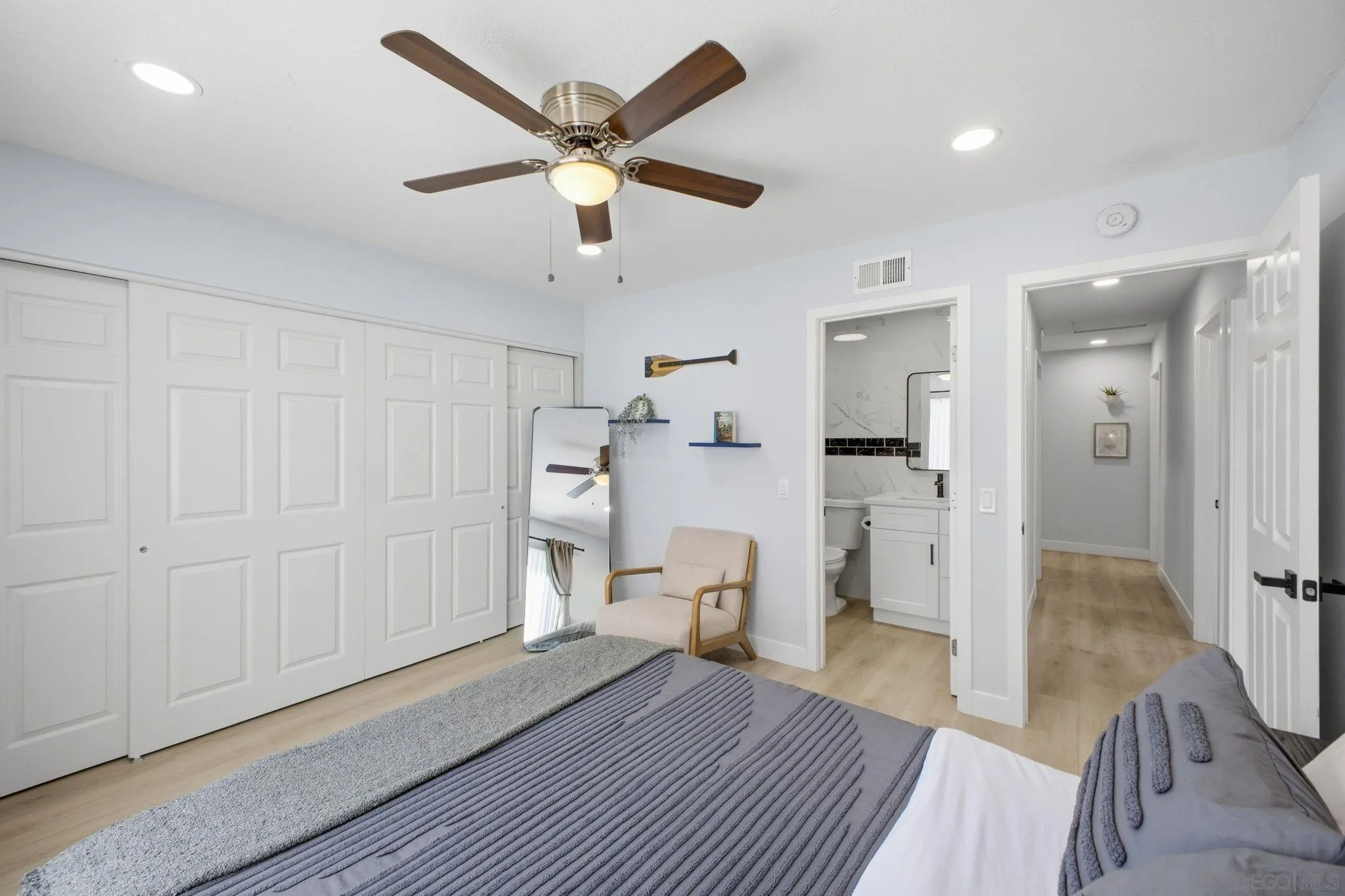 https://cdn.realtyfeed.com/cdn/127/260008830/922113fe8a51956deae2da9de8ee9730.webp
