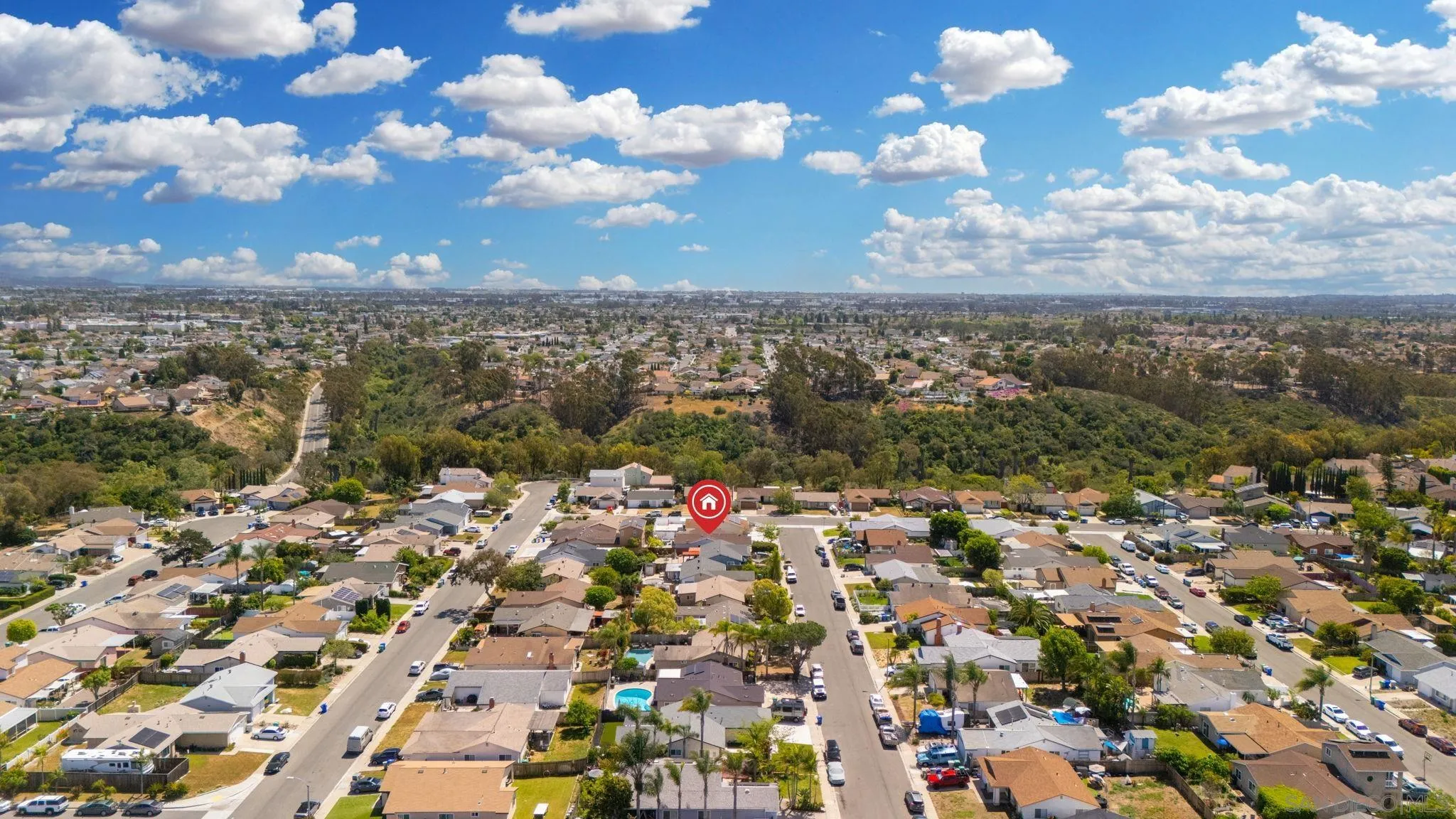 https://cdn.realtyfeed.com/cdn/127/260008830/94c8e81a4e7a3854a4cf921ff477c499.webp