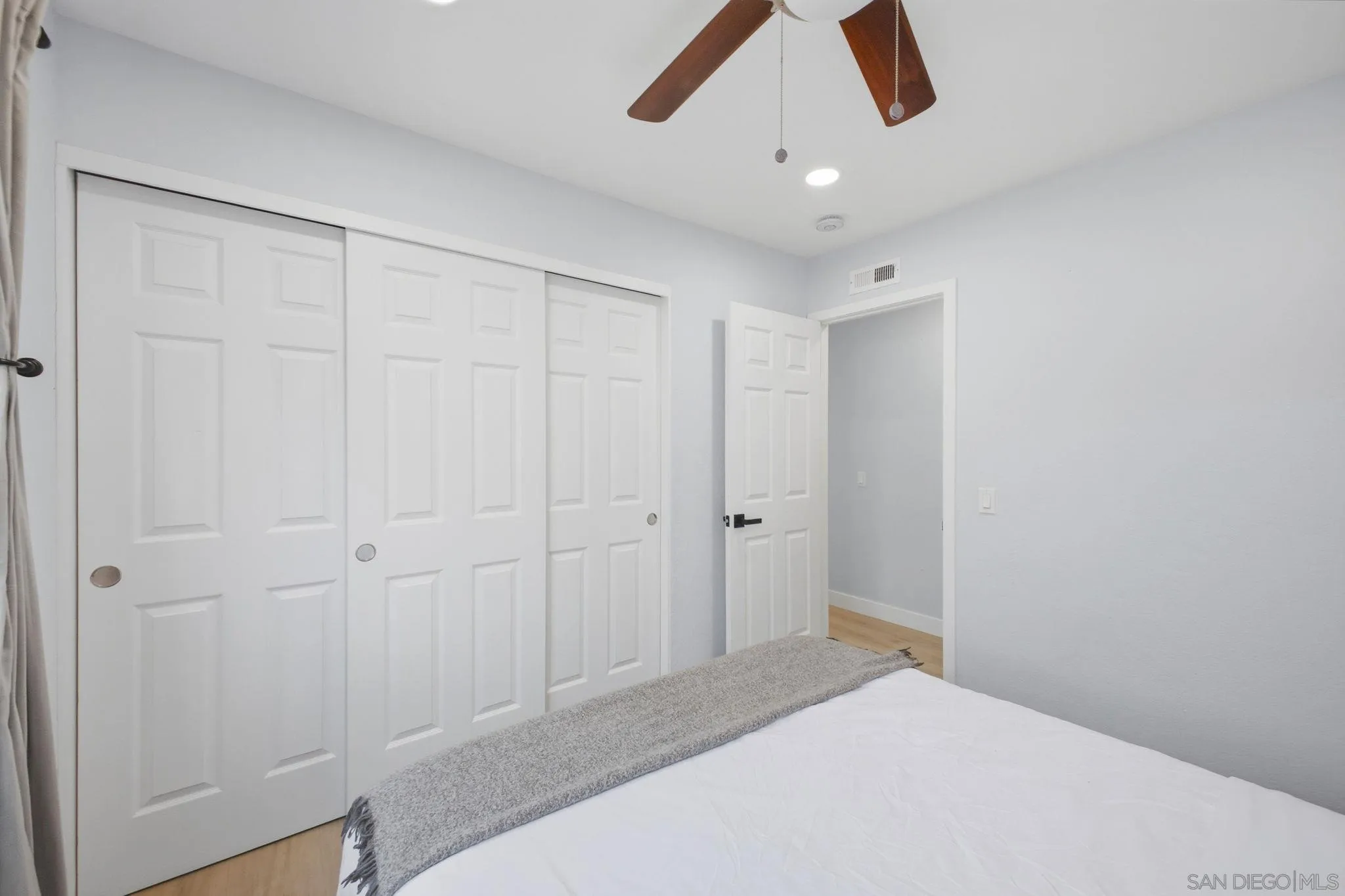 https://cdn.realtyfeed.com/cdn/127/260008830/d9e00e4053aab3e86aab822ebdf02c60.webp