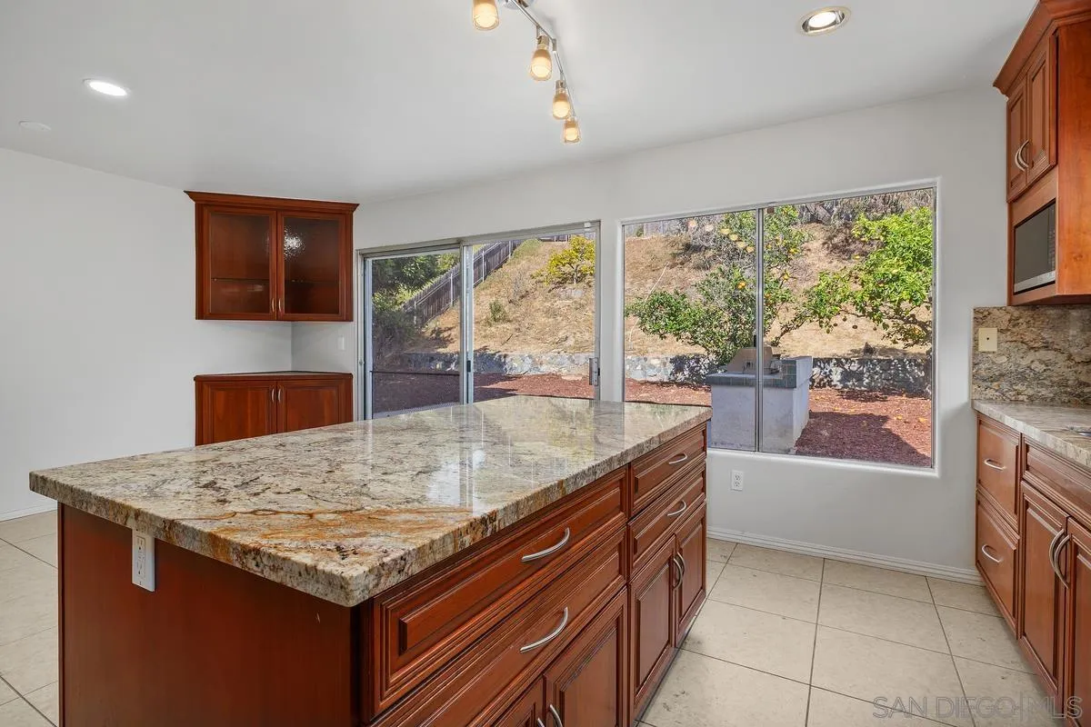 https://cdn.realtyfeed.com/cdn/127/260008831/4fe772b82ba98753d57a9f95bd271d38.webp