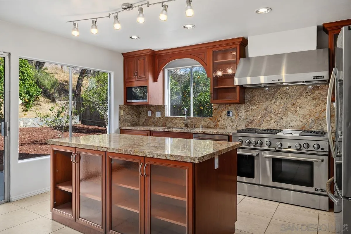 https://cdn.realtyfeed.com/cdn/127/260008831/55dc3a275480c36ea4b13ba49875f3bb.webp
