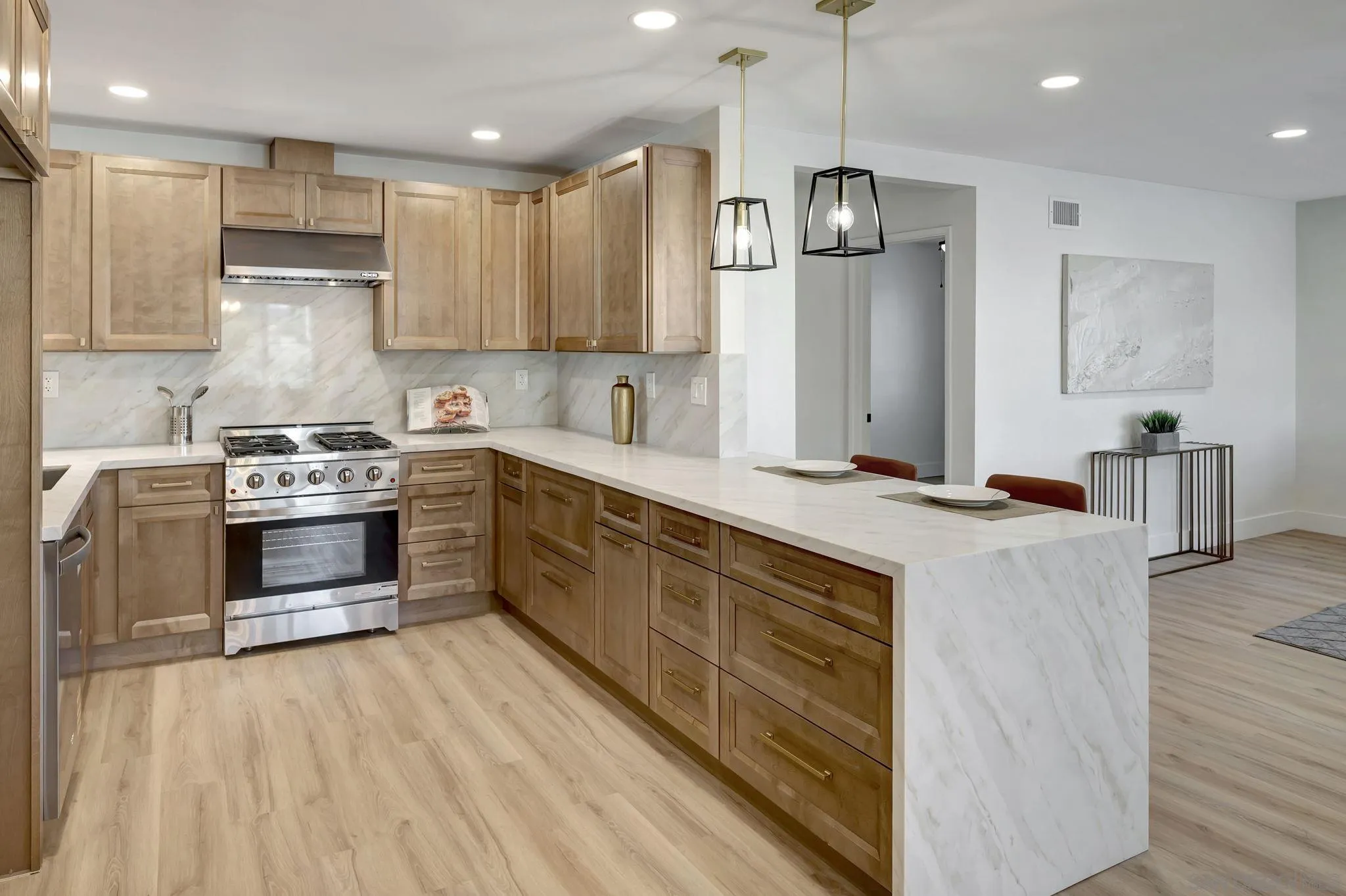 https://cdn.realtyfeed.com/cdn/127/260008837/70fb722e1992333414f2009972367c5d.webp