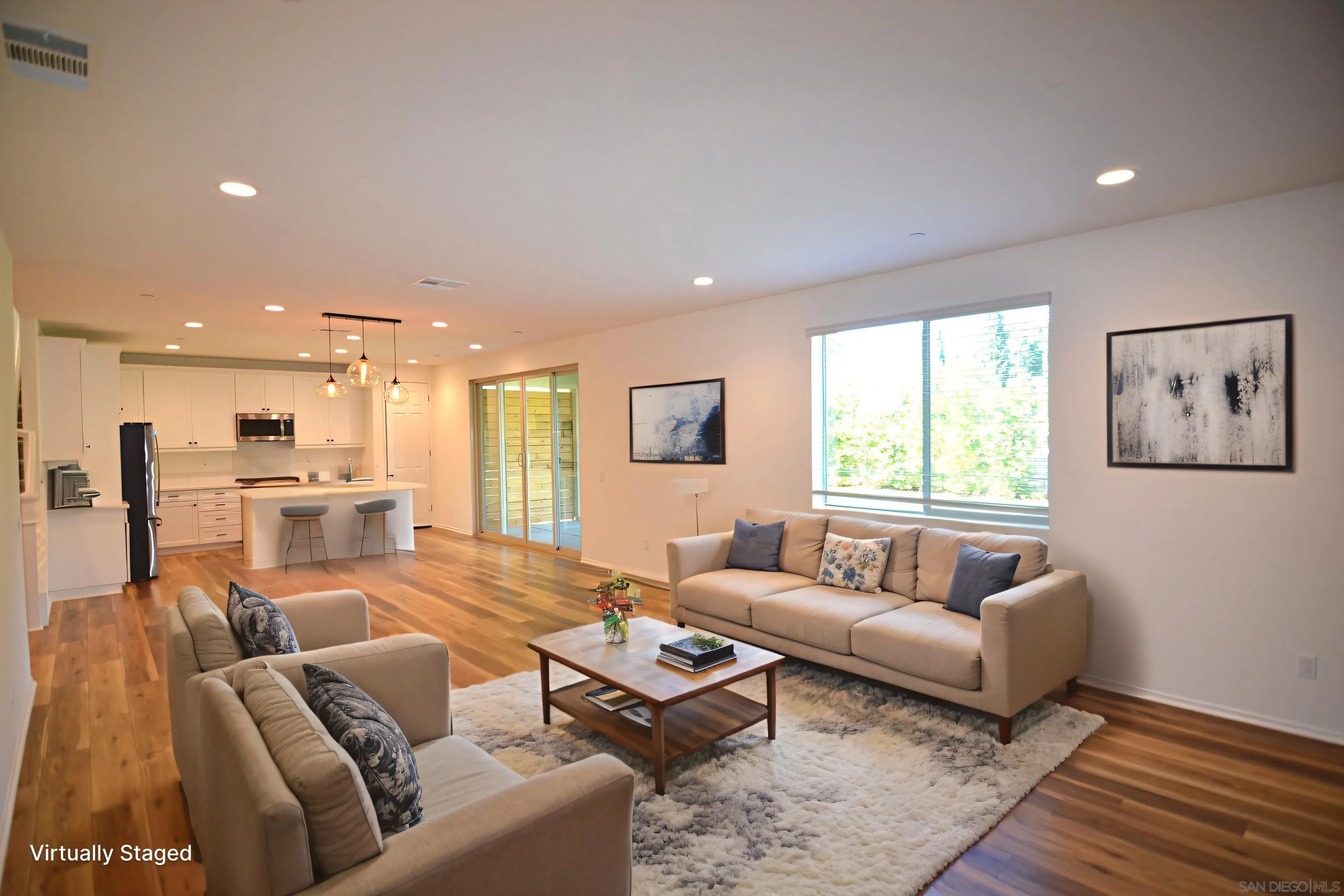 https://cdn.realtyfeed.com/cdn/127/260008839/0b4cedb1ffabc831a35026a19a93e05c.webp