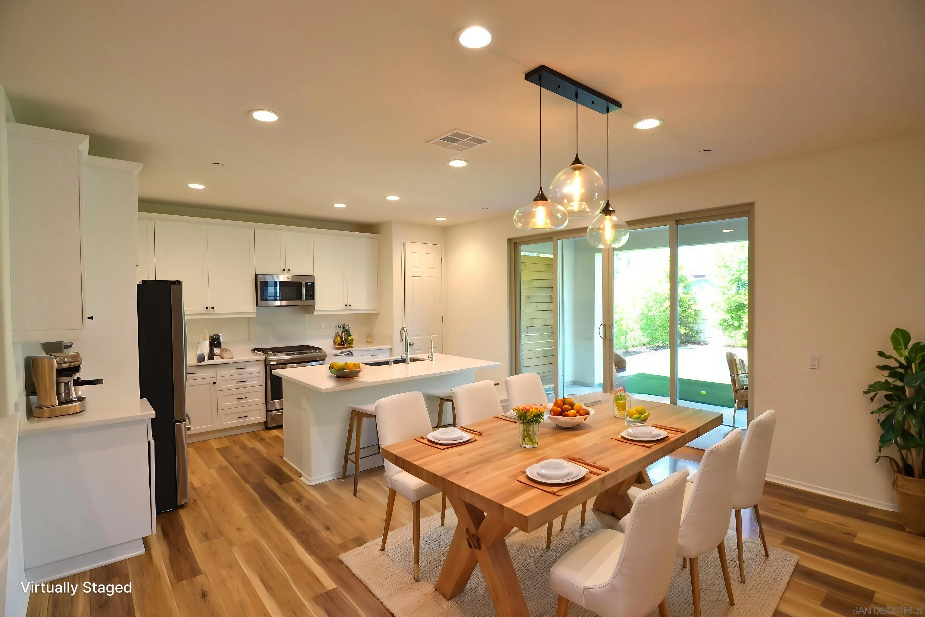 https://cdn.realtyfeed.com/cdn/127/260008839/1626e8302daab943293cf912ce9d5525.webp