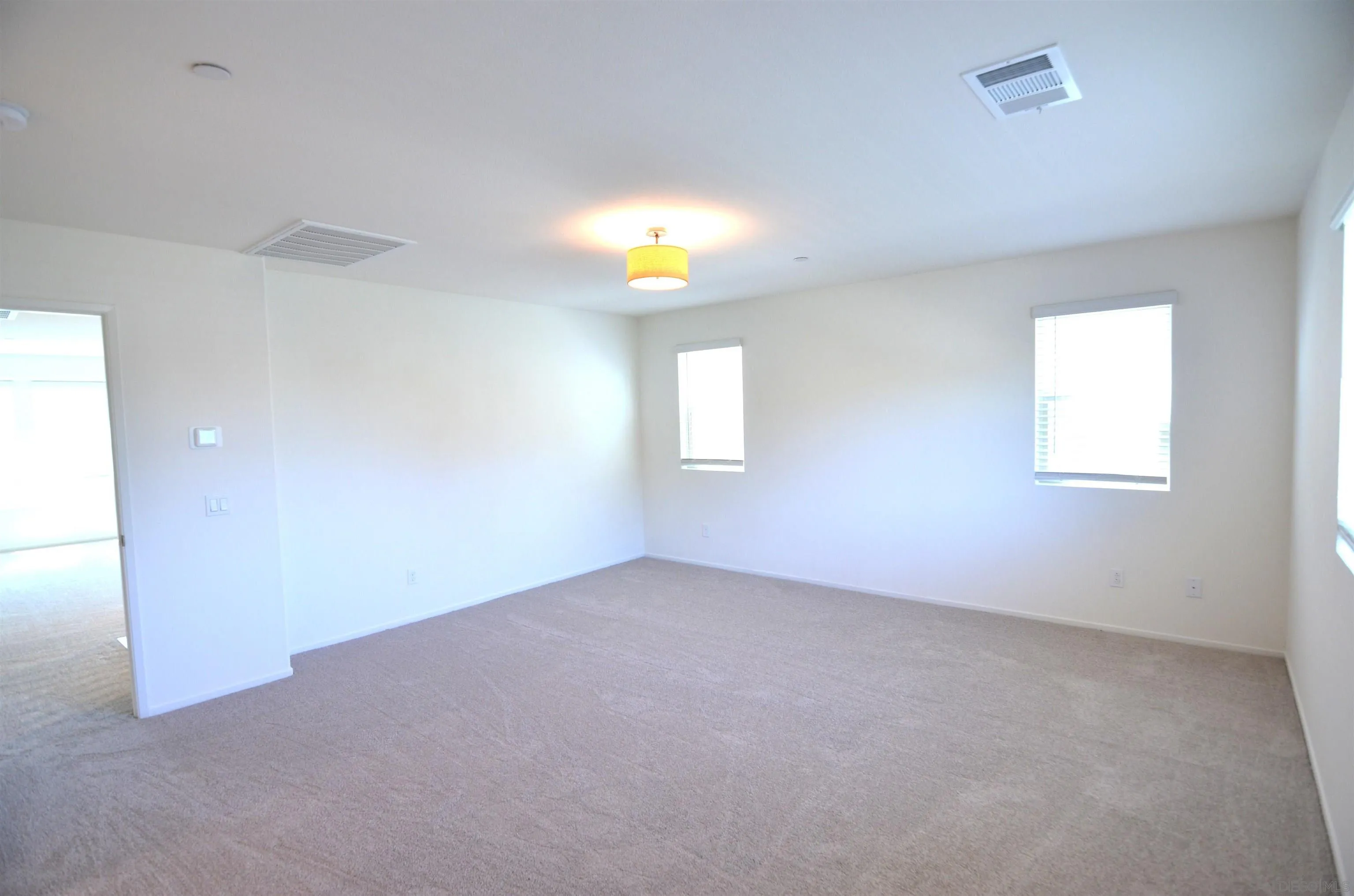 https://cdn.realtyfeed.com/cdn/127/260008839/73dd707be4e5edd9772a4bb9dbc43261.webp