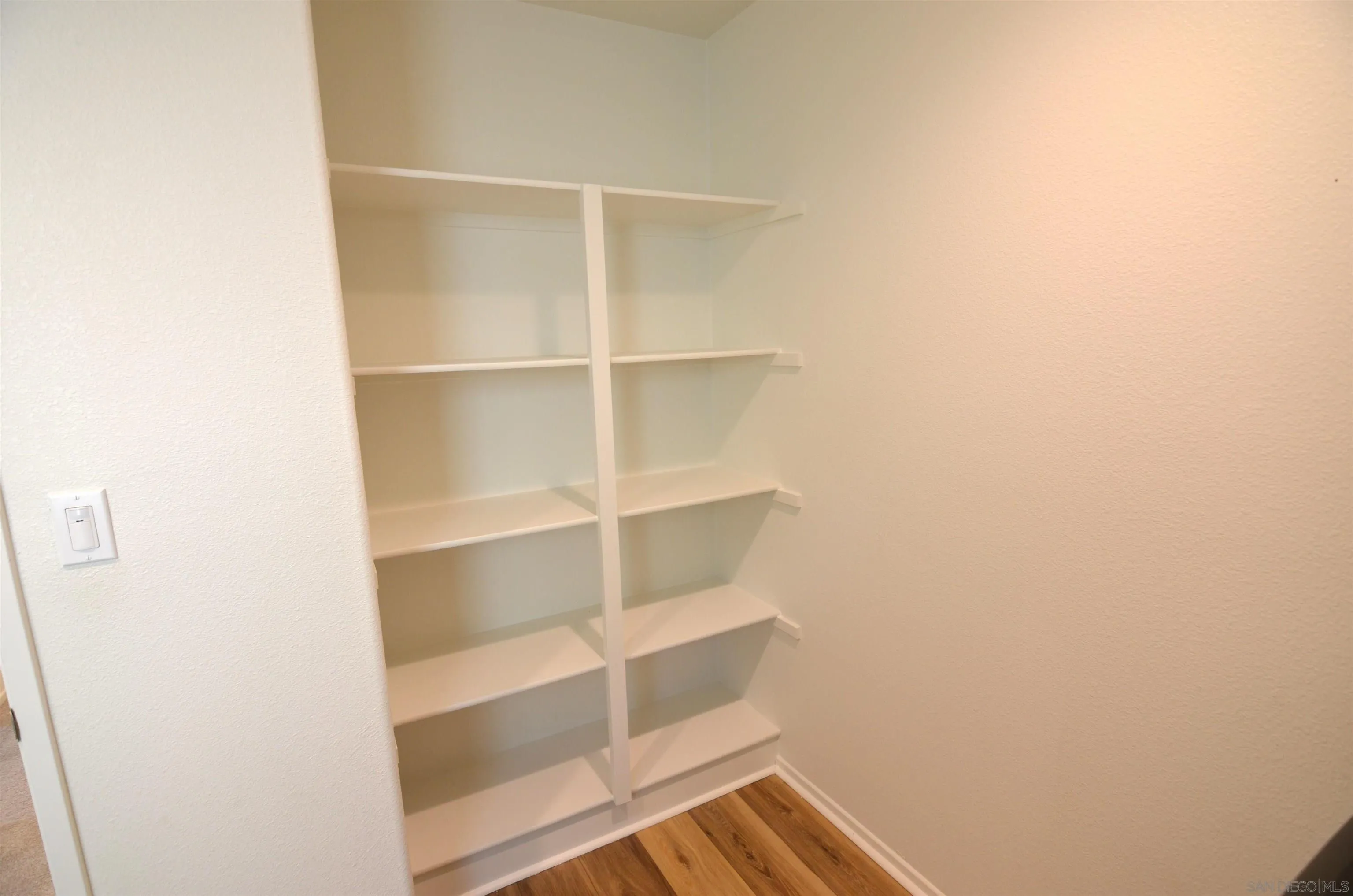 https://cdn.realtyfeed.com/cdn/127/260008839/8212f0270ad54b68e5fce30065ebbcf9.webp
