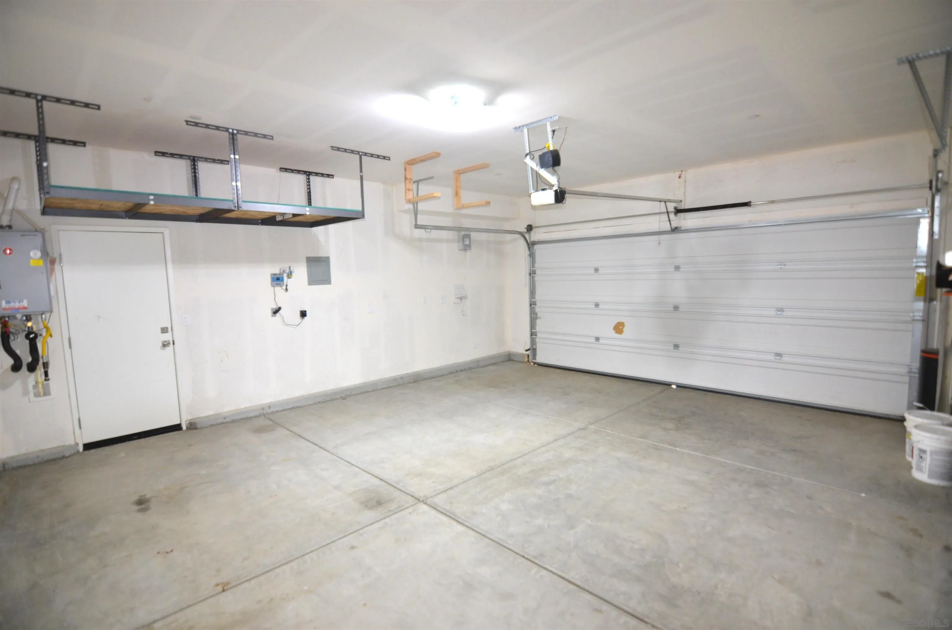 https://cdn.realtyfeed.com/cdn/127/260008839/a26e583db93047440eacc1022bada9b9.webp