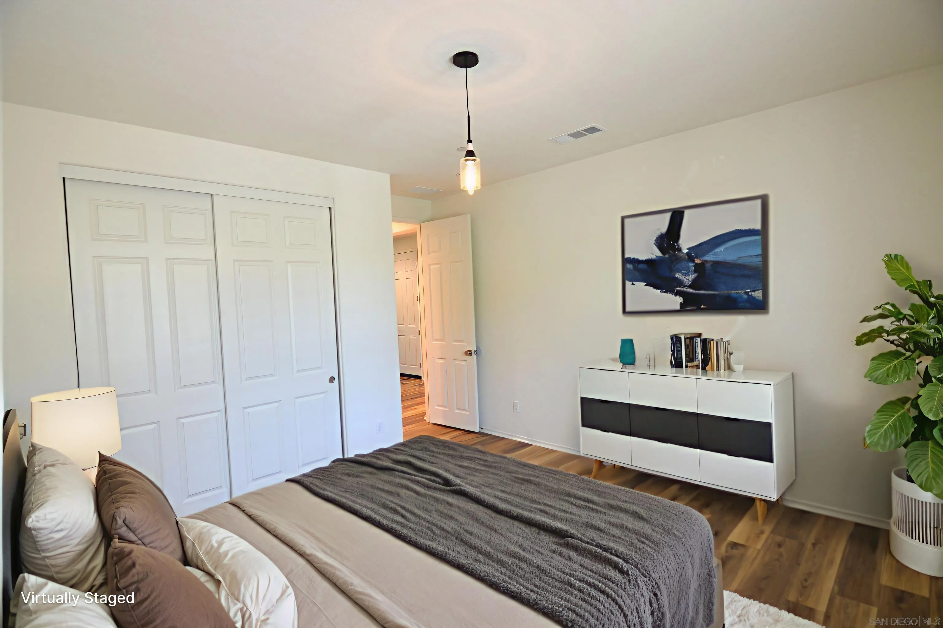https://cdn.realtyfeed.com/cdn/127/260008839/aa42aeb8744d07dde2798f5bf8e2da35.webp