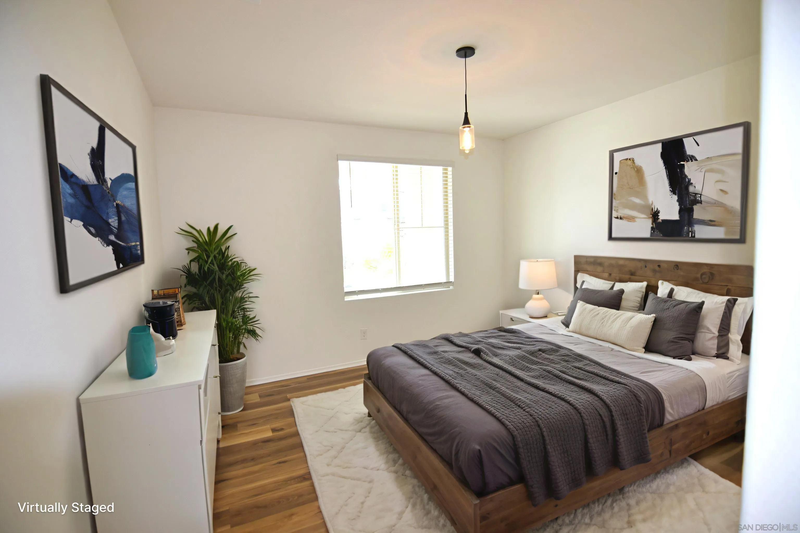 https://cdn.realtyfeed.com/cdn/127/260008839/f213c9357431cc87bfc89b250533db32.webp
