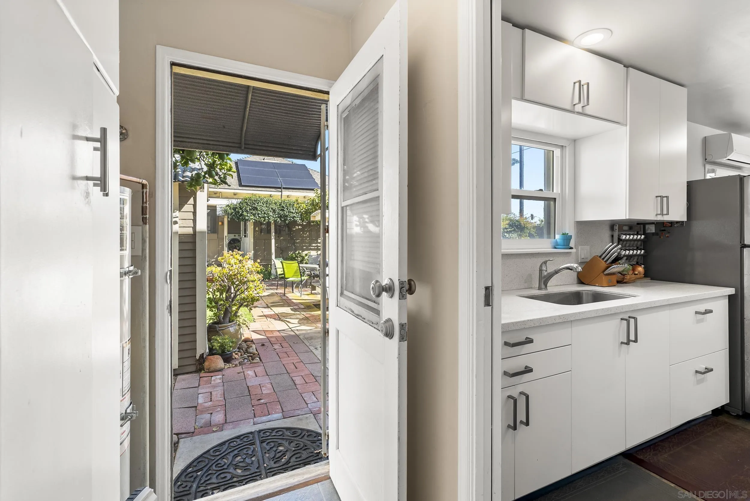 https://cdn.realtyfeed.com/cdn/127/260008843/9db75e86d82e2664e91f7284f2494c43.webp