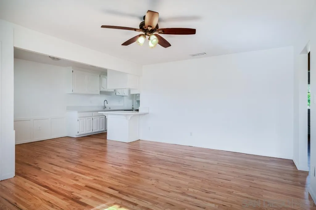 https://cdn.realtyfeed.com/cdn/127/260008844/1e2539b5caa1f114cfab5963c5a19b75.webp