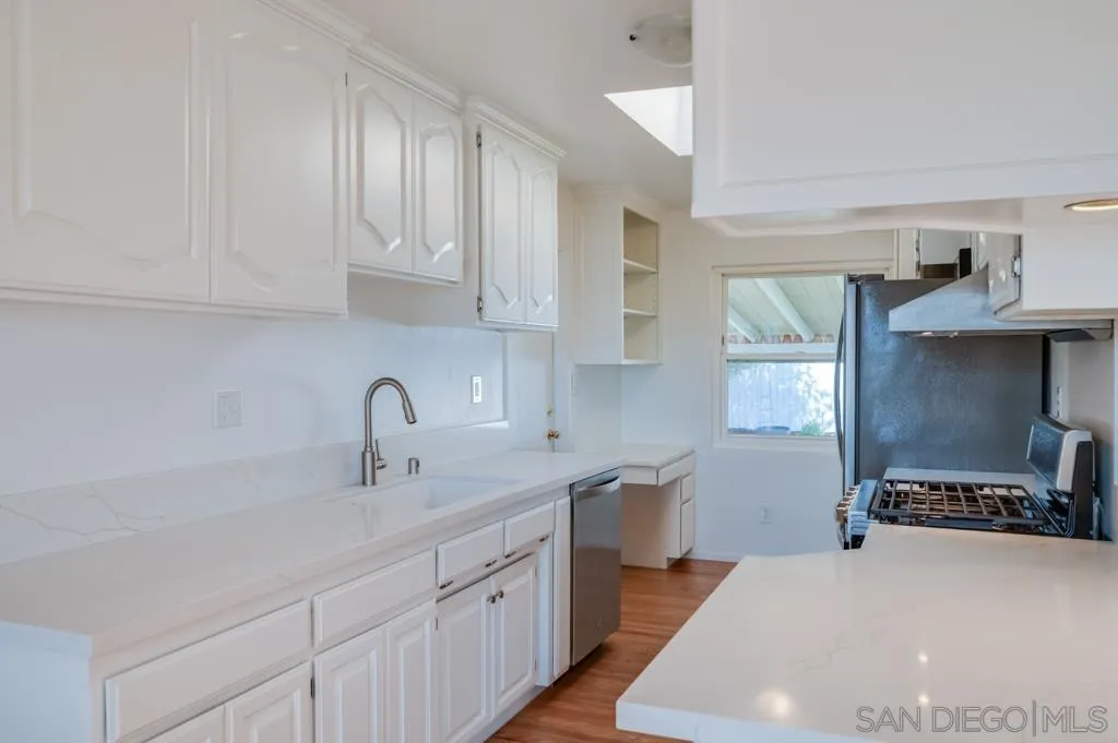 https://cdn.realtyfeed.com/cdn/127/260008844/2dd4bb5452e740246a6cb878764a7eb9.webp