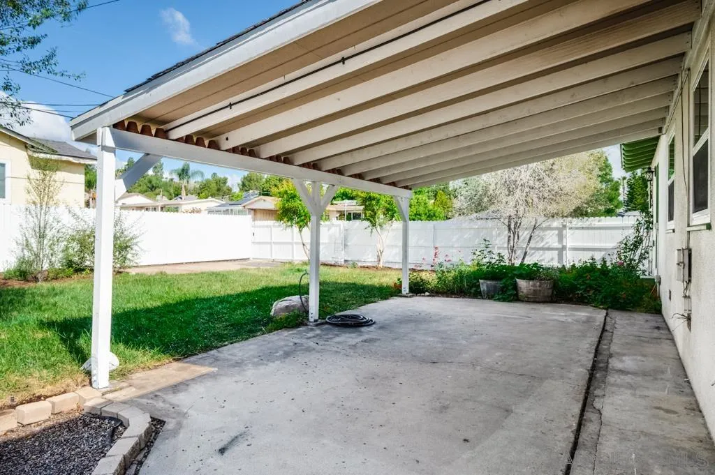 https://cdn.realtyfeed.com/cdn/127/260008844/30f1d45432ec98749ff7825c46b311fd.webp