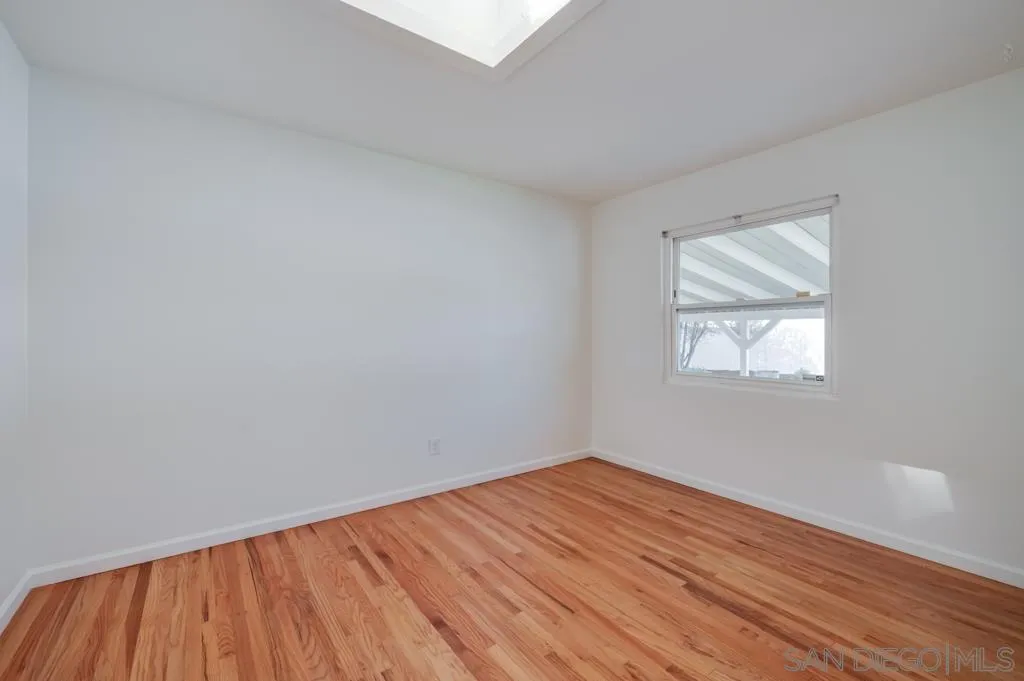 https://cdn.realtyfeed.com/cdn/127/260008844/966db9f7b9213dc02982cf9530a16a0d.webp