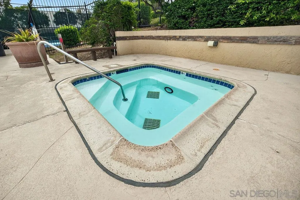 Photo #55: 260008848 Listing: Photo #55