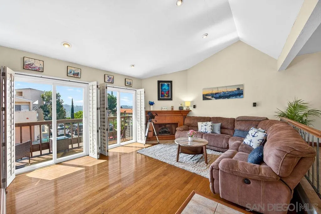 Photo #5: 260008848 Listing: Photo #5