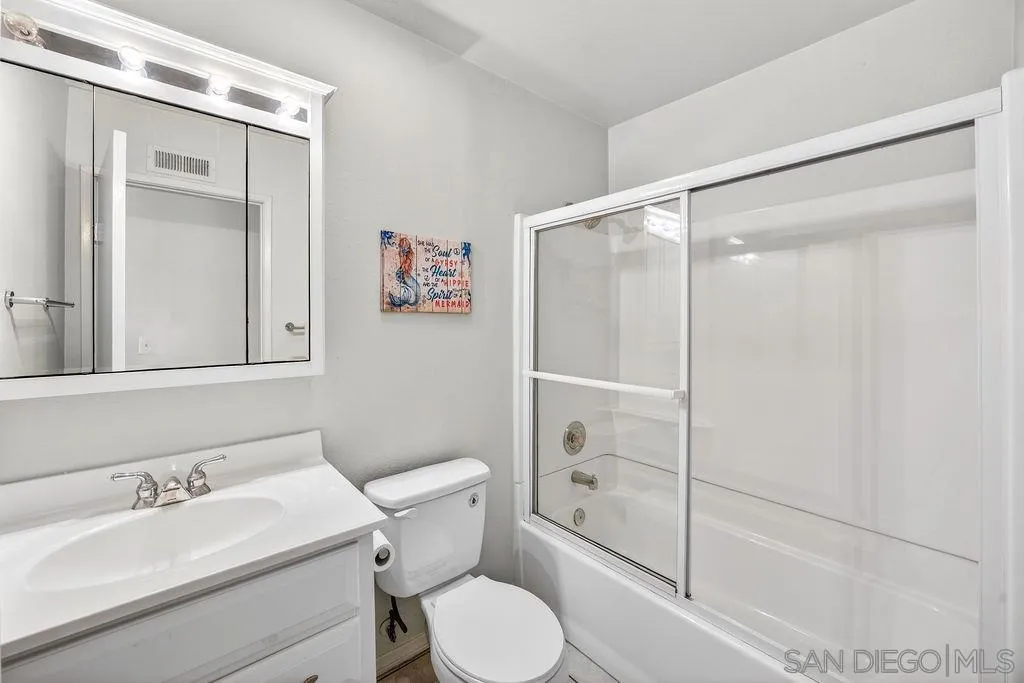 Photo #41: 260008848 Listing: Photo #41