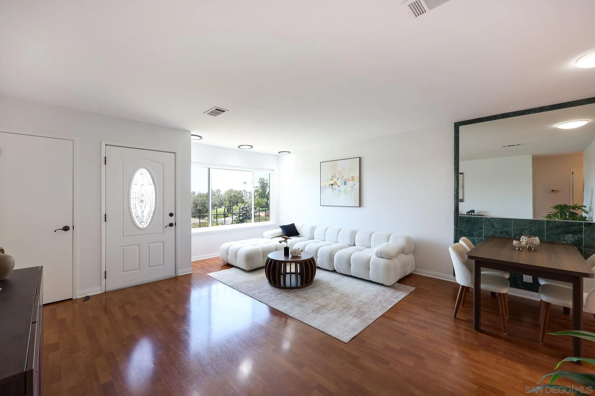 Photo #6: 260008852 Listing: Photo #6