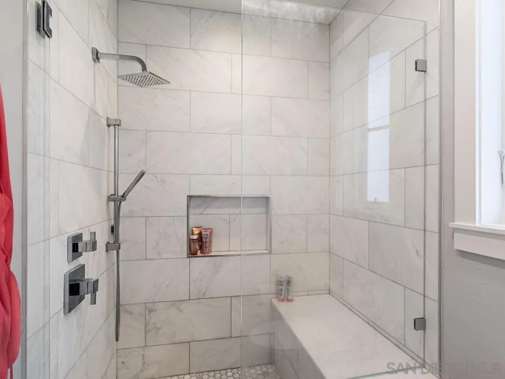 Photo #15: 260008861 Listing: Photo #15
