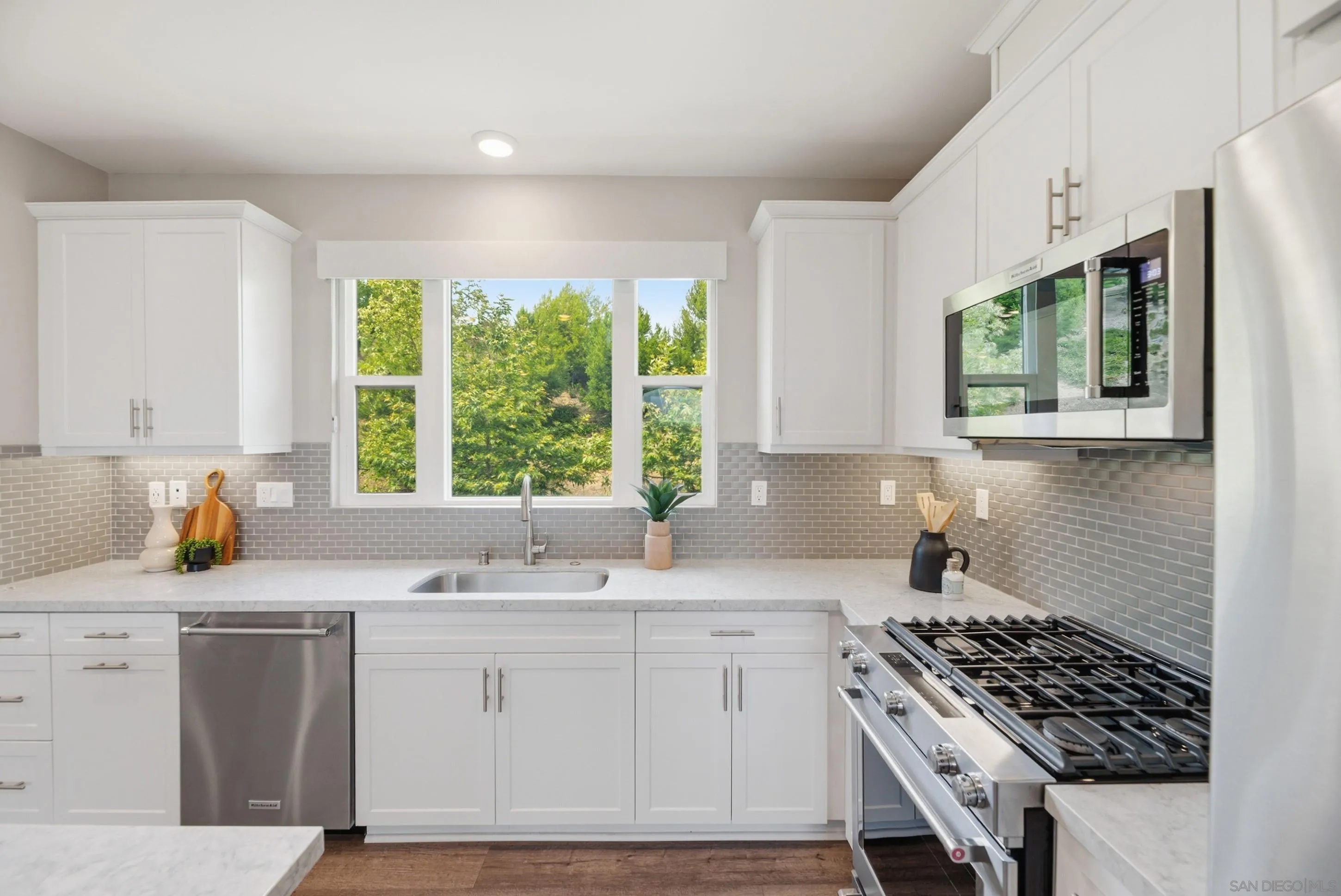 Photo #14: 260008867 Listing: Photo #14