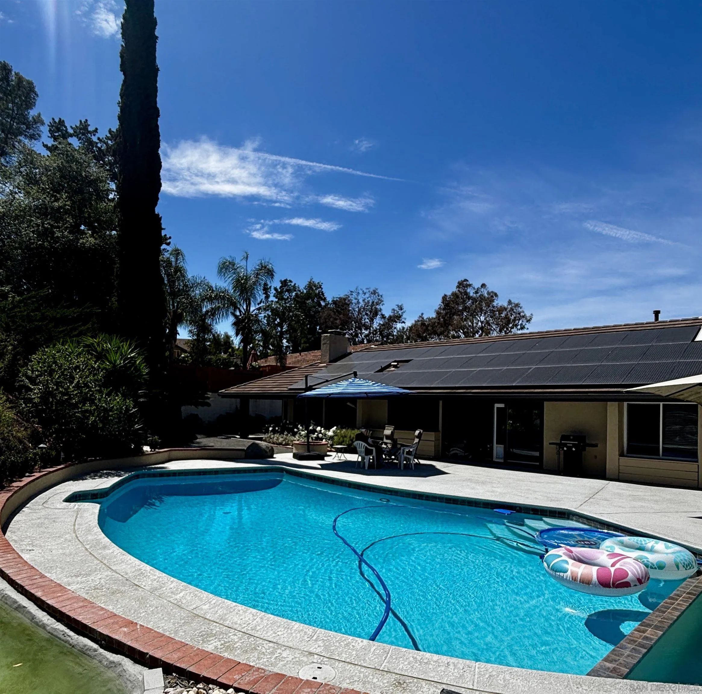https://cdn.realtyfeed.com/cdn/127/260008872/443cd16a9276b814fedb84597391fae9.webp