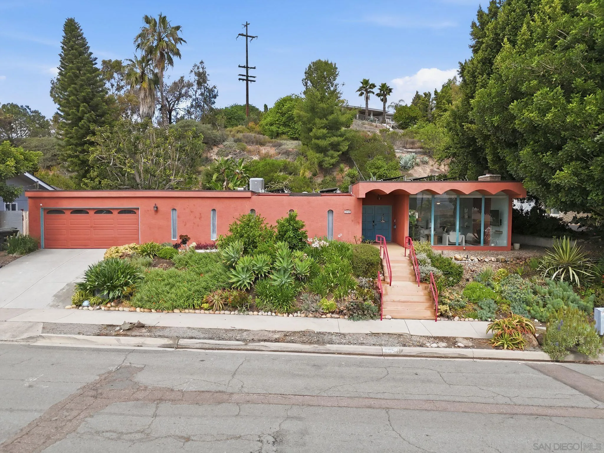 1760 Essex Street, El Cajon, CA, 92020