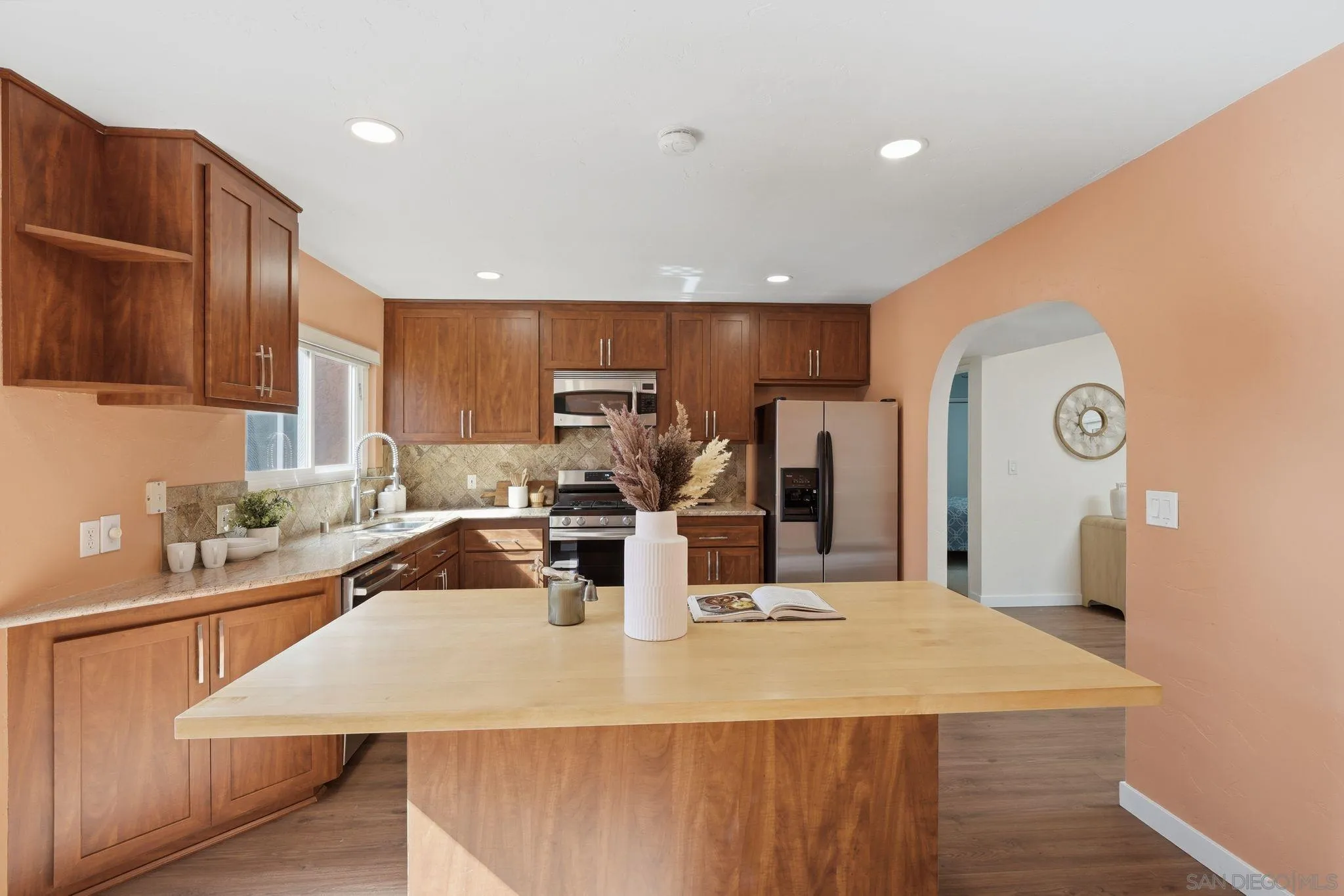 1760 Essex Street, El Cajon, CA, 92020