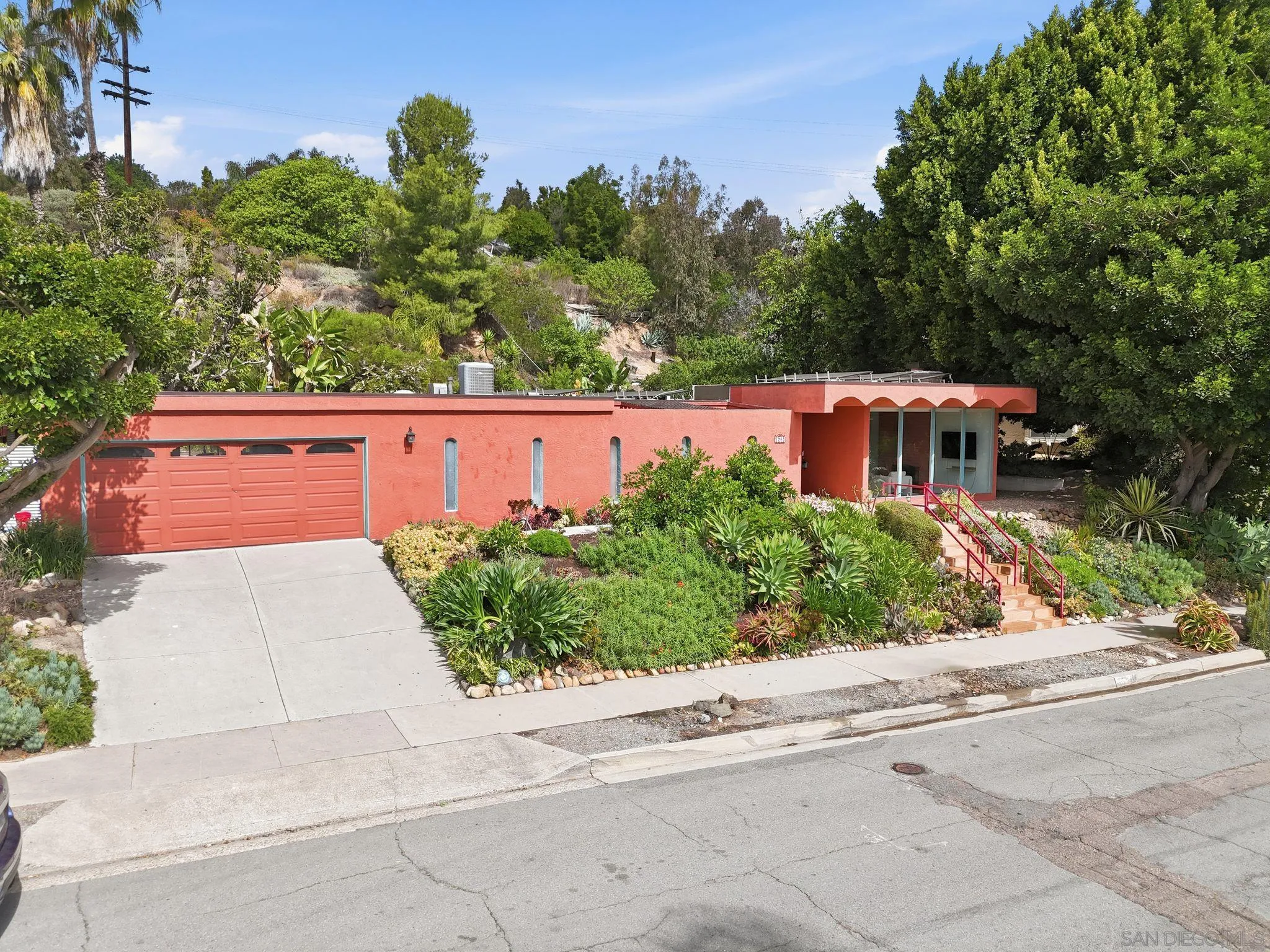 1760 Essex Street, El Cajon, CA, 92020