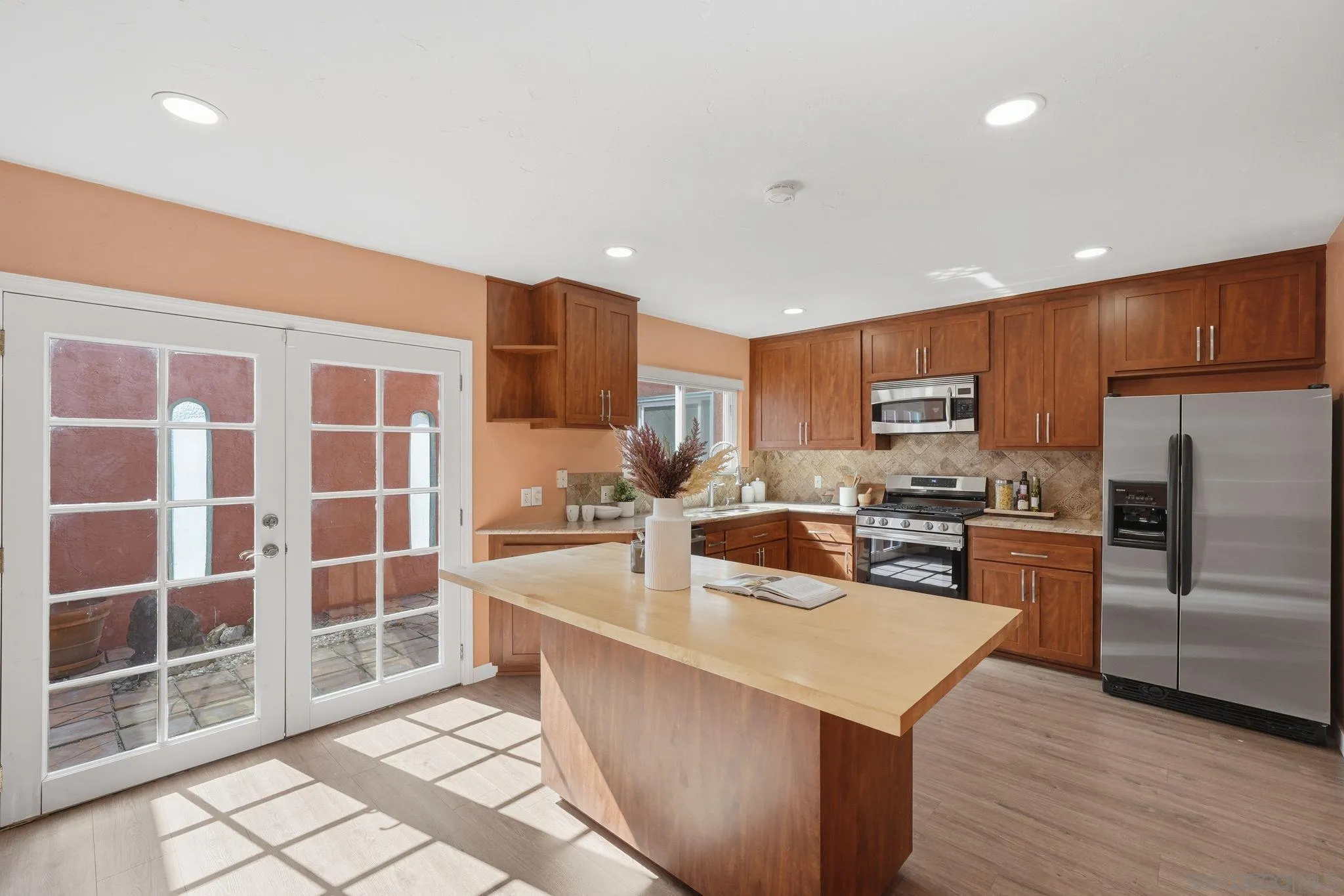 1760 Essex Street, El Cajon, CA, 92020