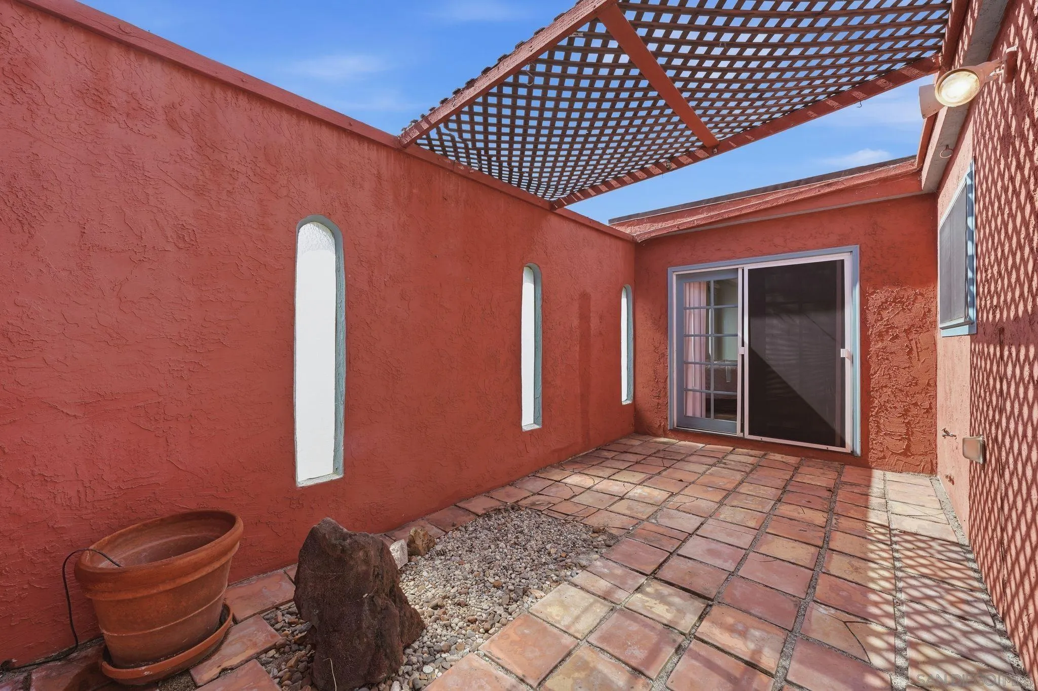 1760 Essex Street, El Cajon, CA, 92020
