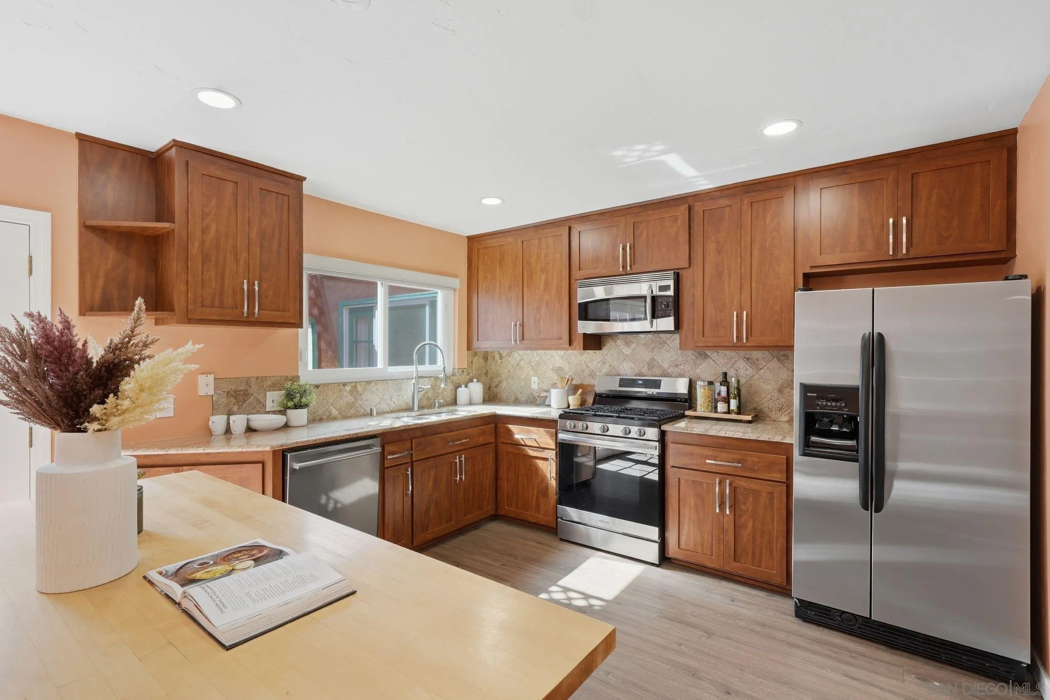 1760 Essex Street, El Cajon, CA, 92020
