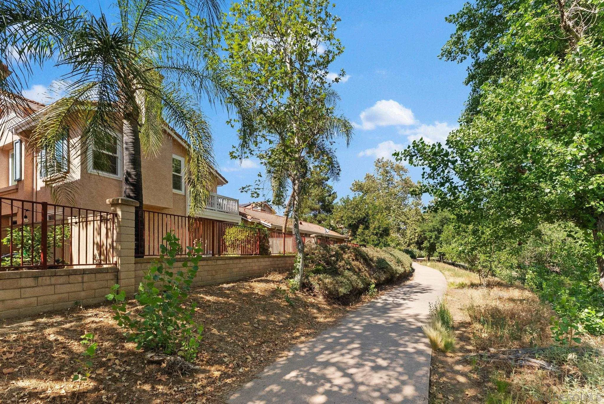 https://cdn.realtyfeed.com/cdn/127/260008880/38b207b1f739db098fcb30acb97da535.webp