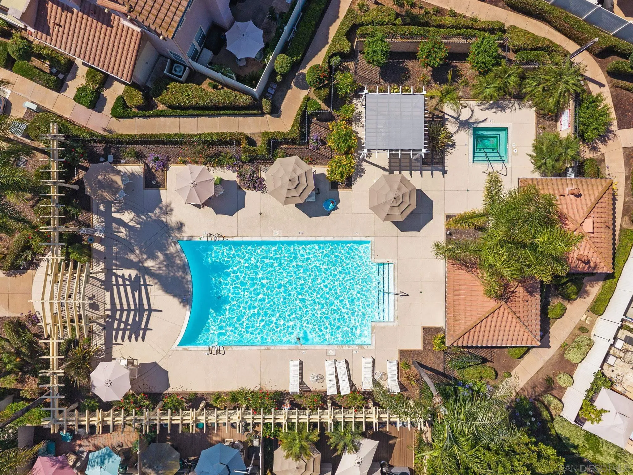 https://cdn.realtyfeed.com/cdn/127/260008880/71f73adcb794df603ebadd459e5f5914.webp