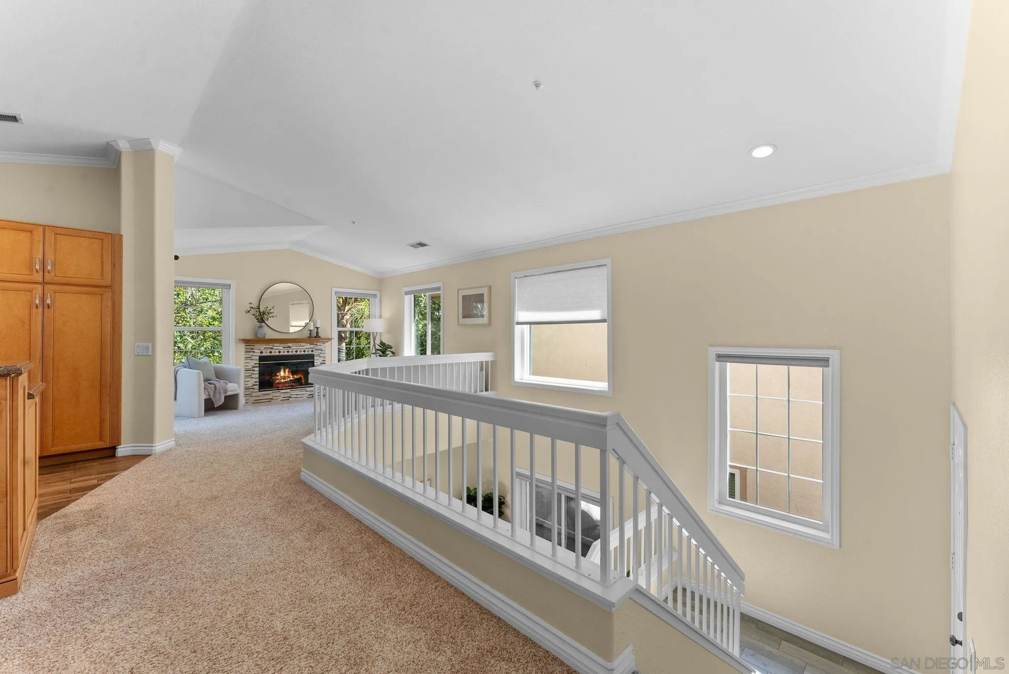 https://cdn.realtyfeed.com/cdn/127/260008880/8d21f07fbabfef2900802e253934c483.webp