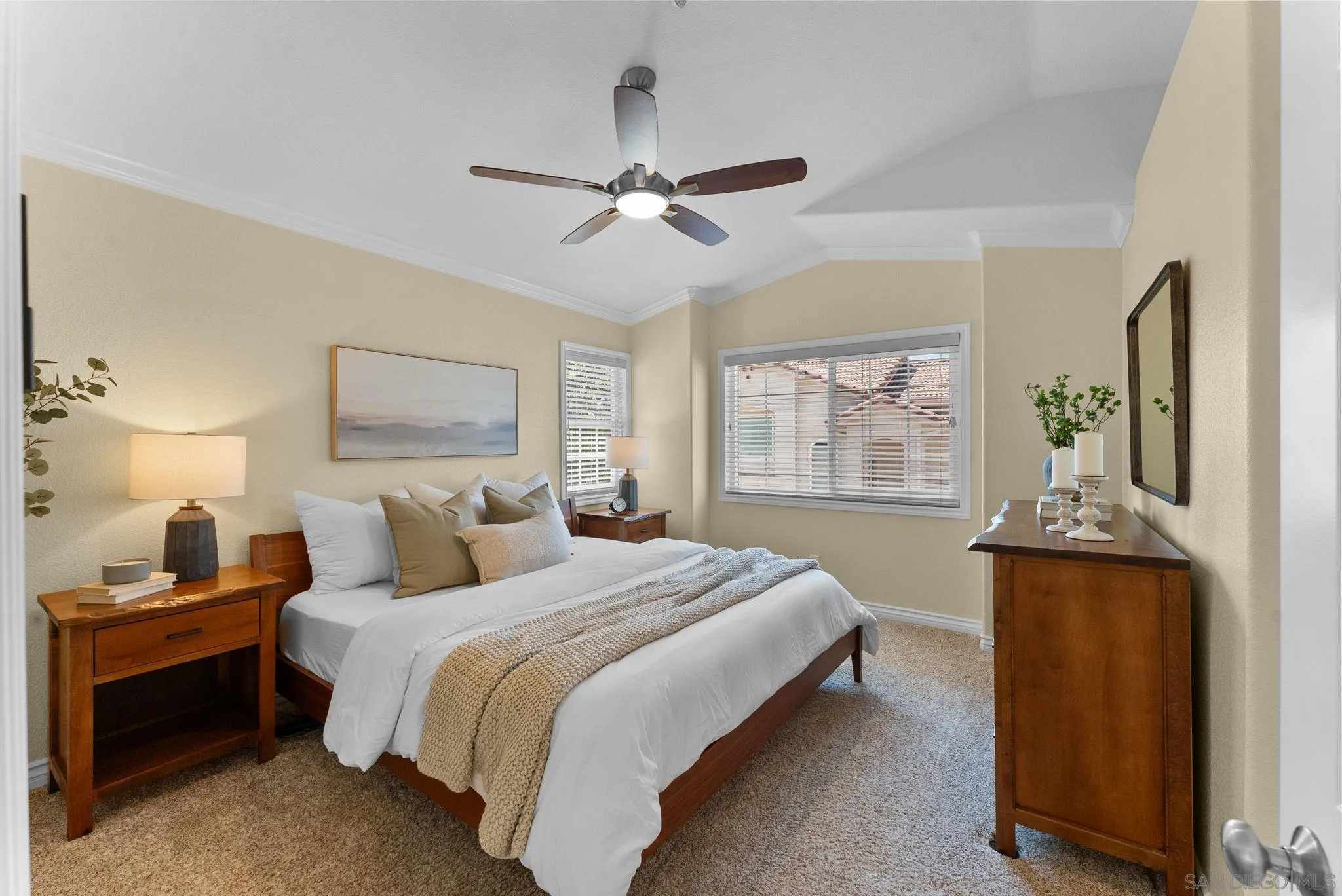 https://cdn.realtyfeed.com/cdn/127/260008880/d7827d394c9854012461d8ca50f9e4e6.webp