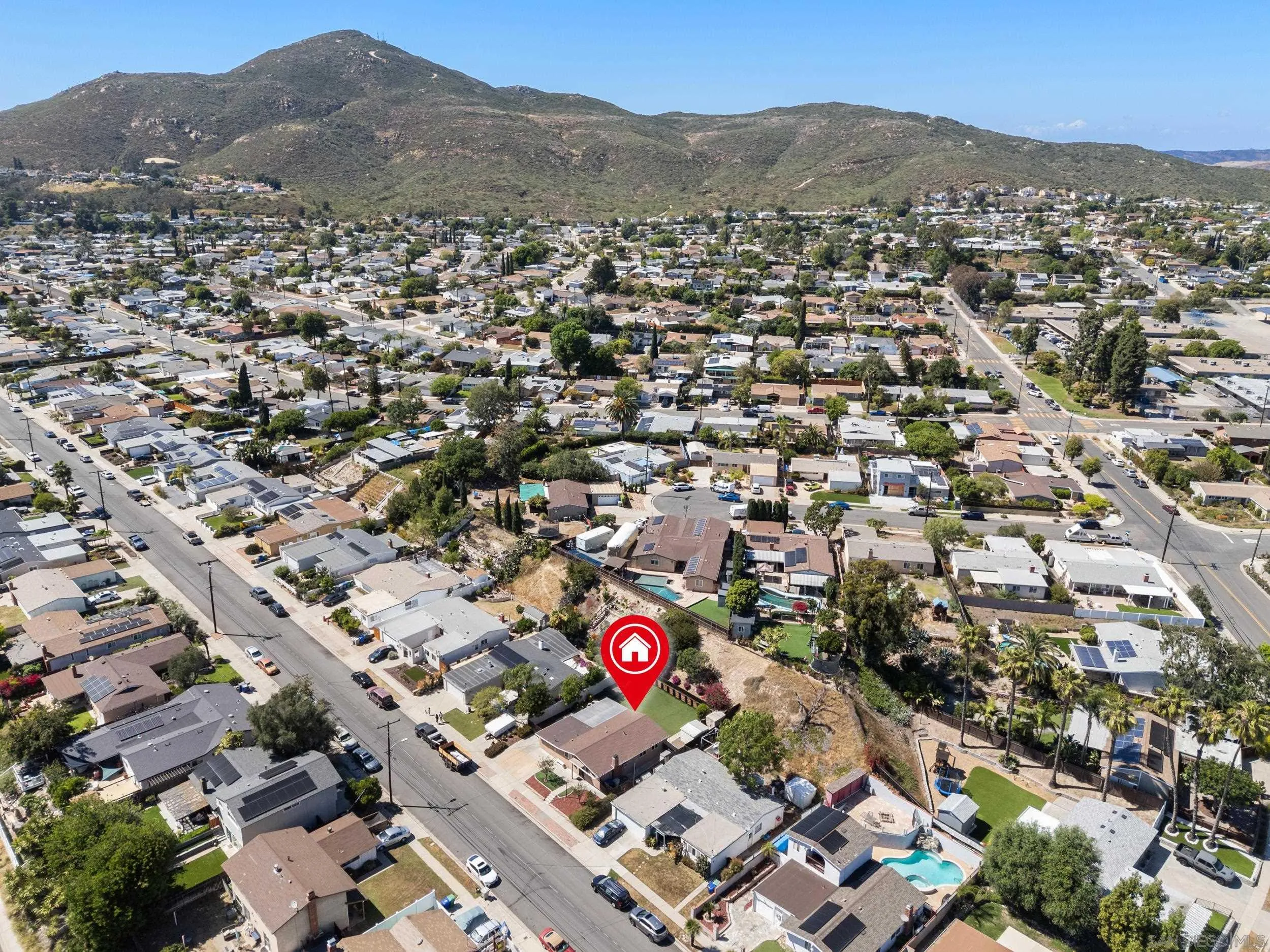 https://cdn.realtyfeed.com/cdn/127/260008883/87dc396a80ba2ed6449d87a57ca9beae.webp