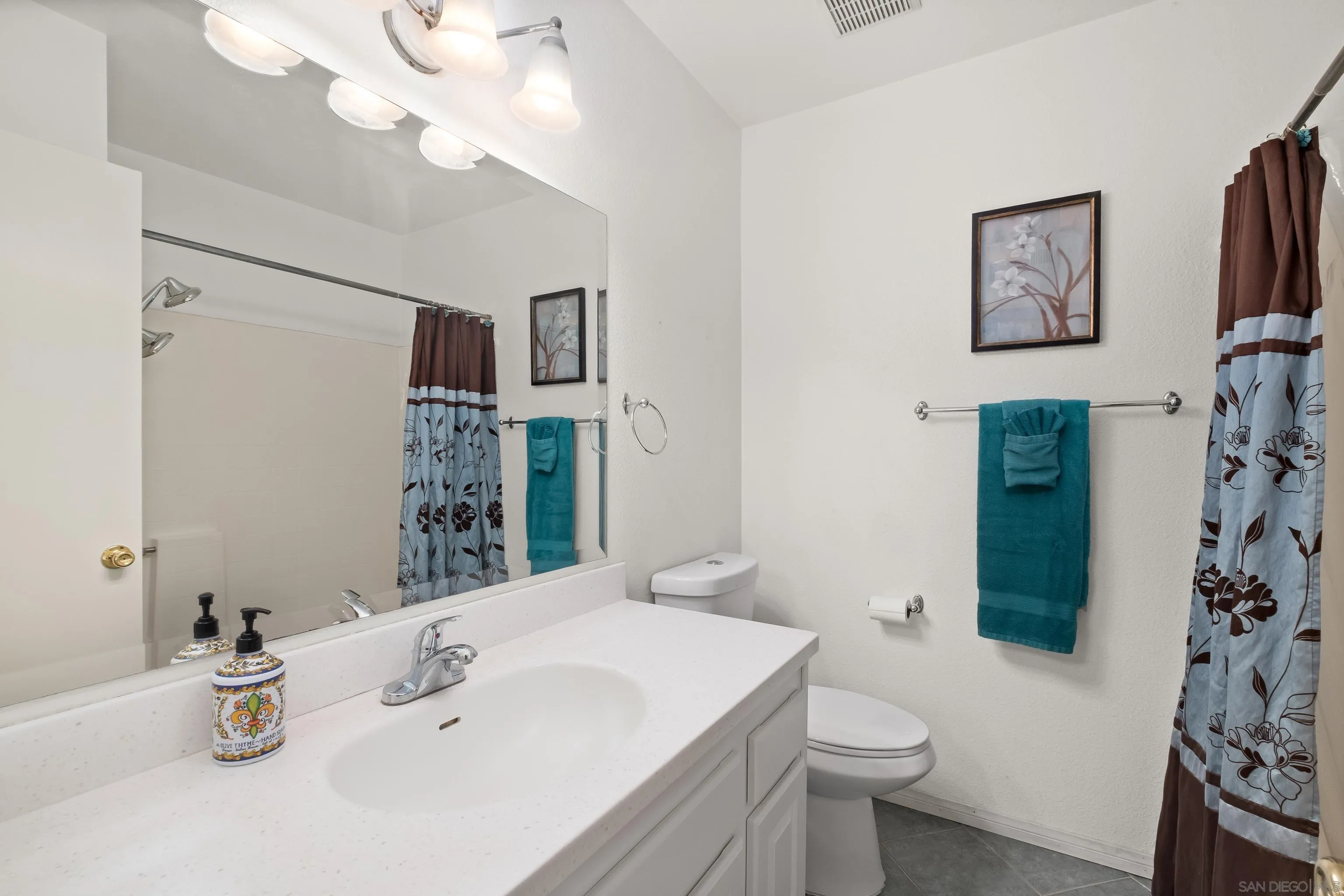 Photo #17: 260008888 Listing: Photo #17