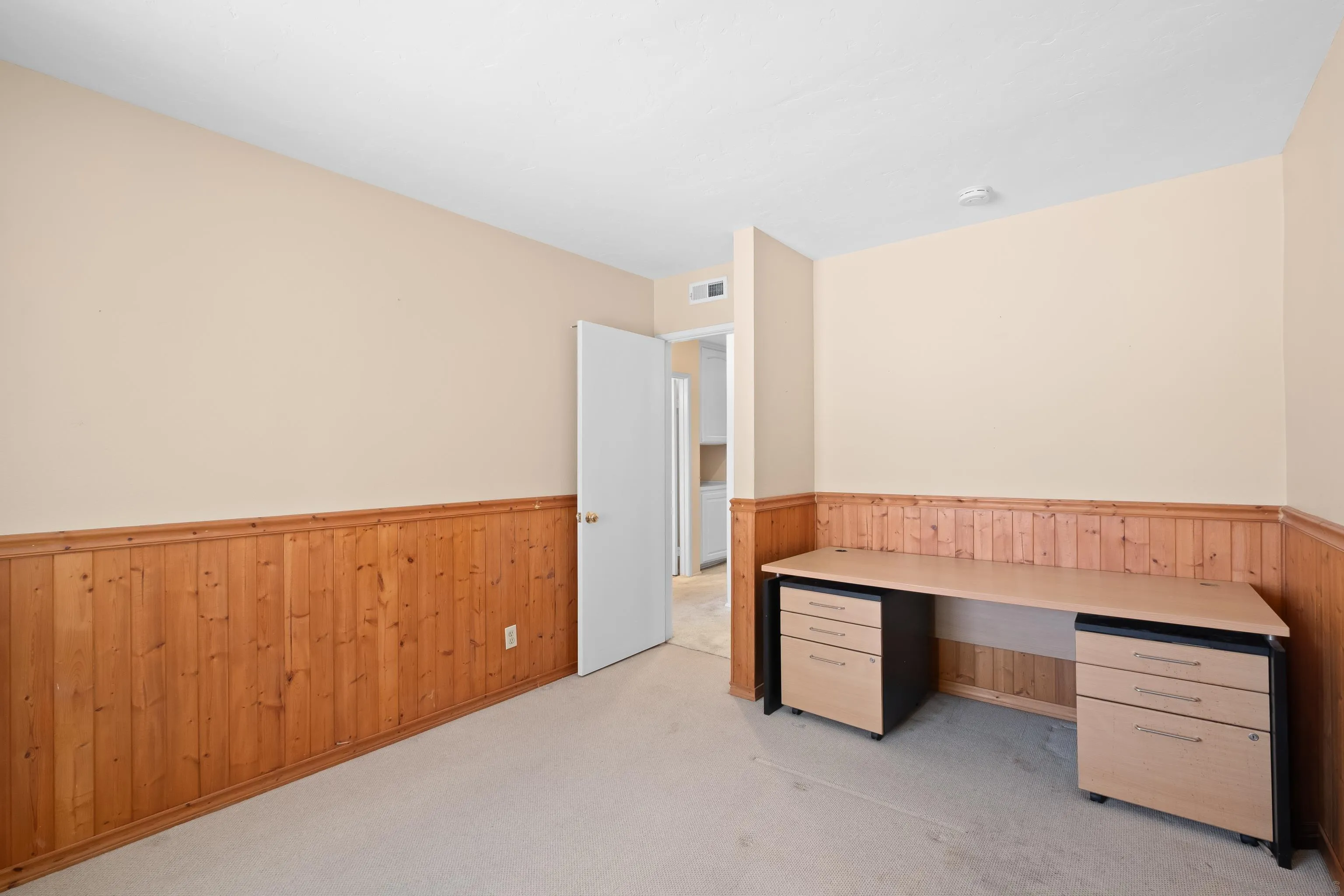 Photo #15: 260008888 Listing: Photo #15