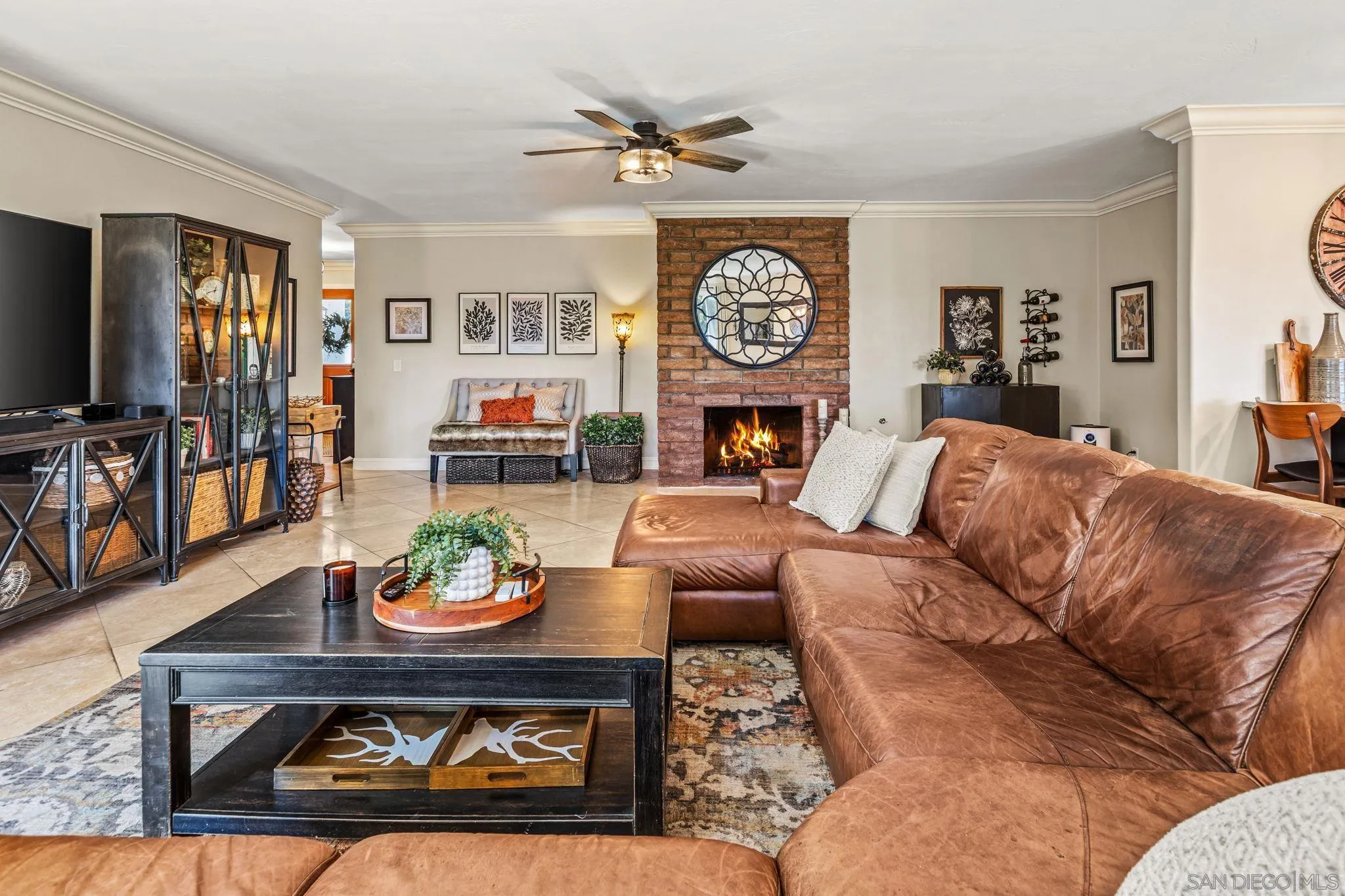 https://cdn.realtyfeed.com/cdn/127/260008890/1c2e683963ae749df4764347b1823cf1.webp