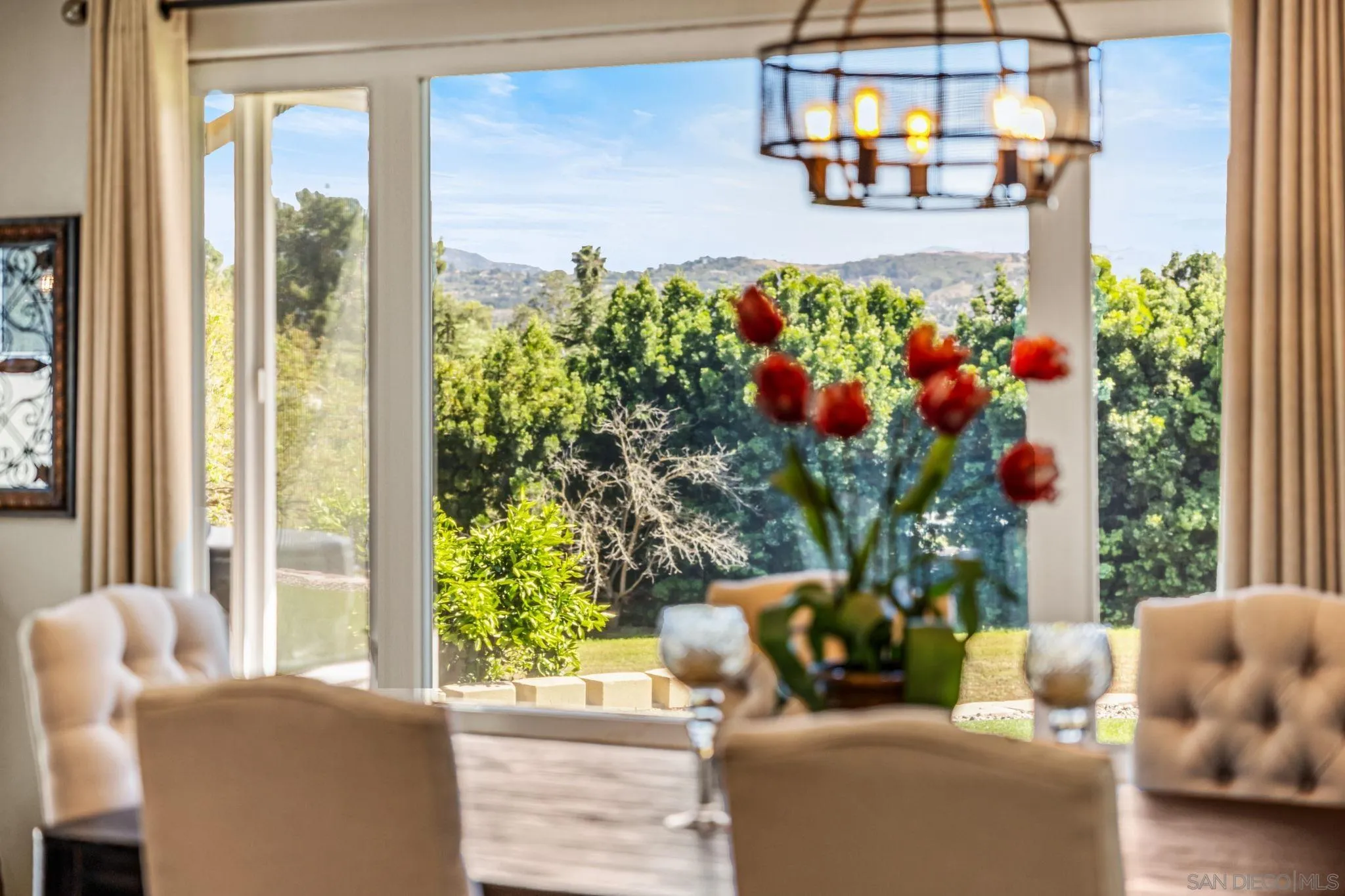 https://cdn.realtyfeed.com/cdn/127/260008890/7b375b2062a146622a41c4f578f38ce2.webp