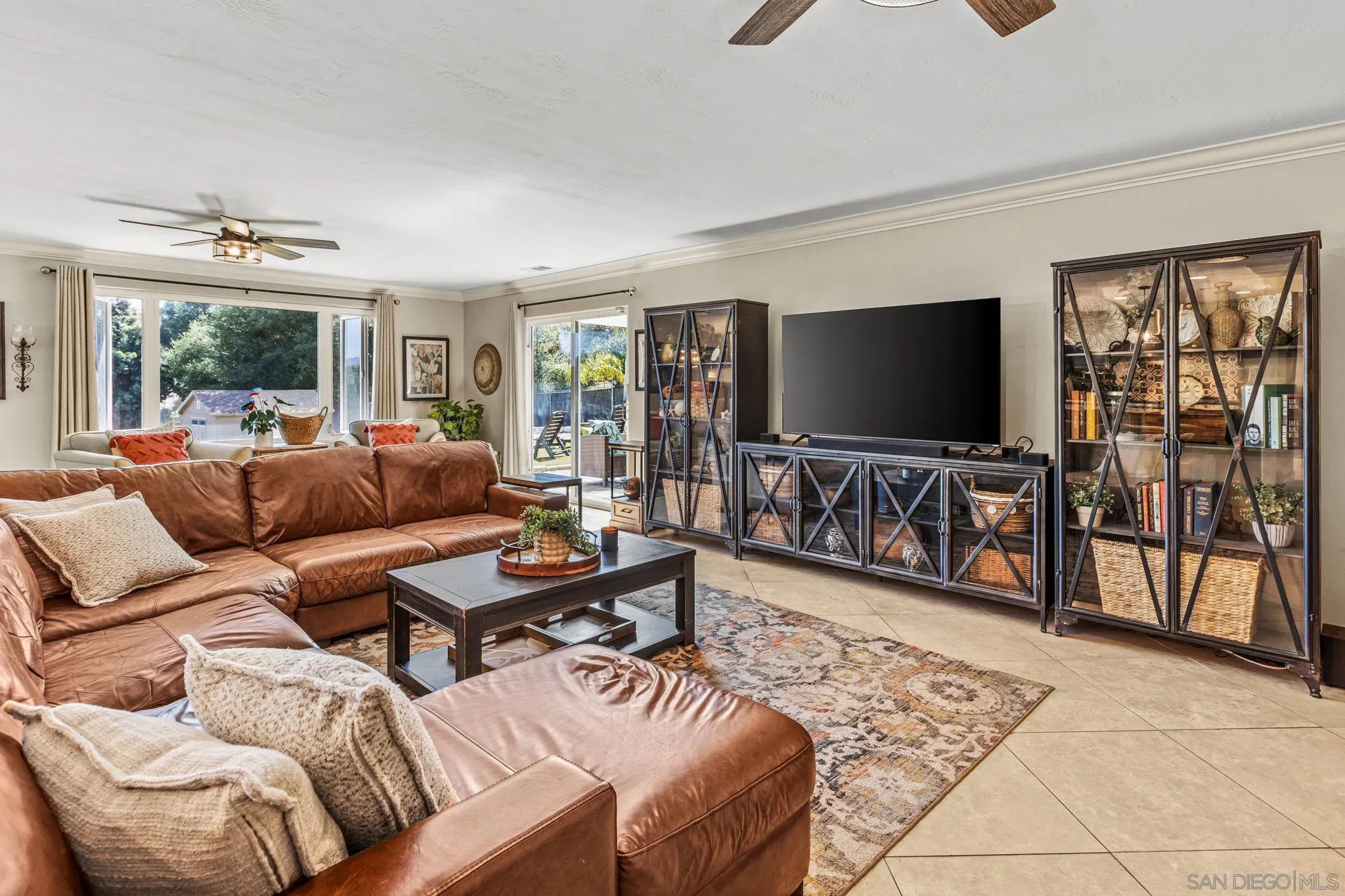 https://cdn.realtyfeed.com/cdn/127/260008890/c0fd5582602b1bceb4c0c9328ba5a129.webp