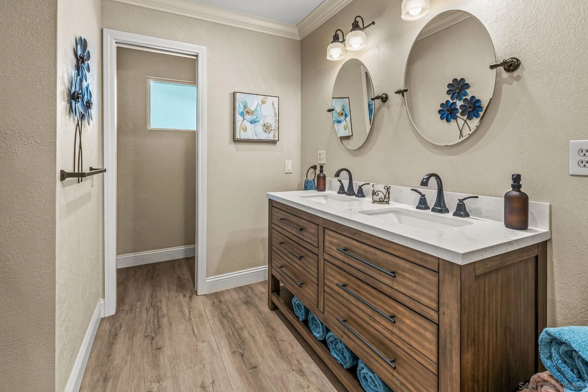 https://cdn.realtyfeed.com/cdn/127/260008890/d3945fb82b0db77a1b553c88685f4004.webp