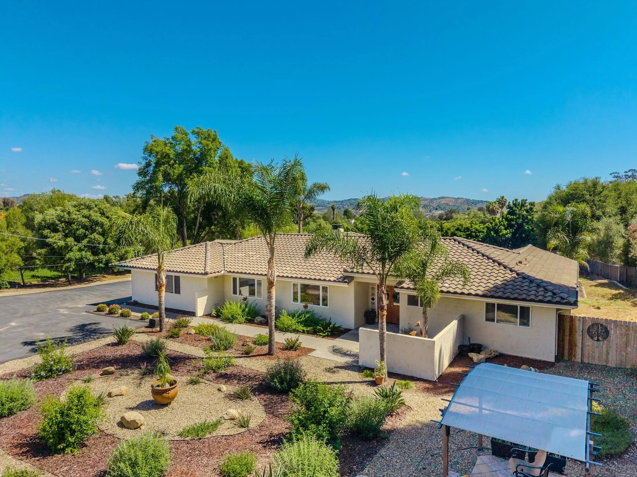 https://cdn.realtyfeed.com/cdn/127/260008890/d418d1371882a7ffc4a28f47dc849521.webp